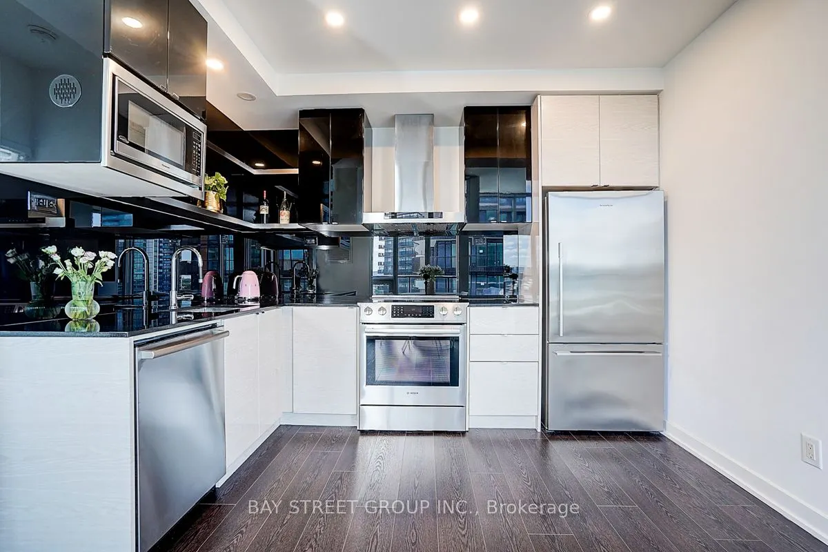 72 Esther Shiner Boulevard, #2307