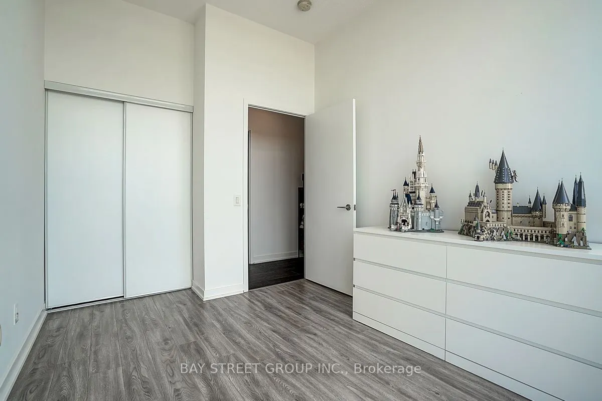 72 Esther Shiner Boulevard, #2307