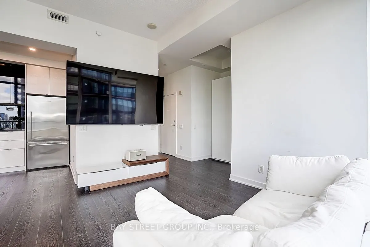 72 Esther Shiner Boulevard, #2307