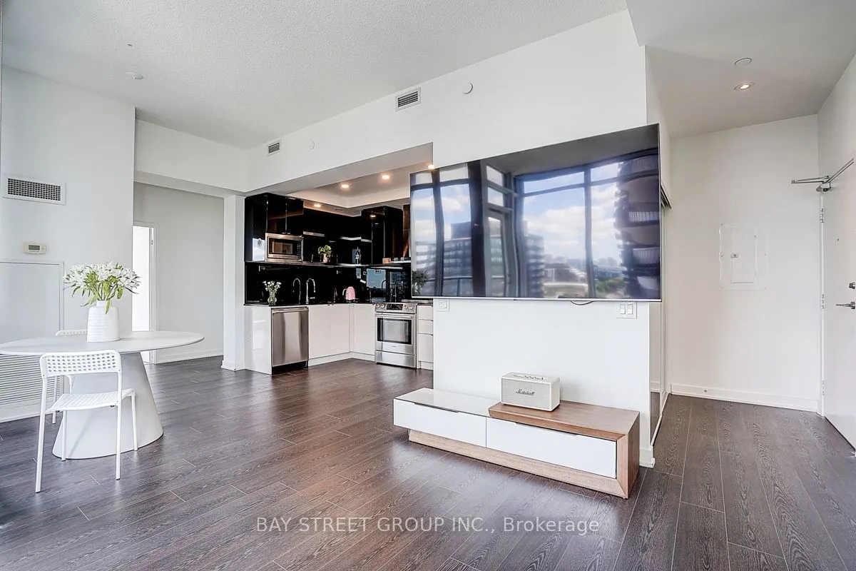 72 Esther Shiner Boulevard, #2307
