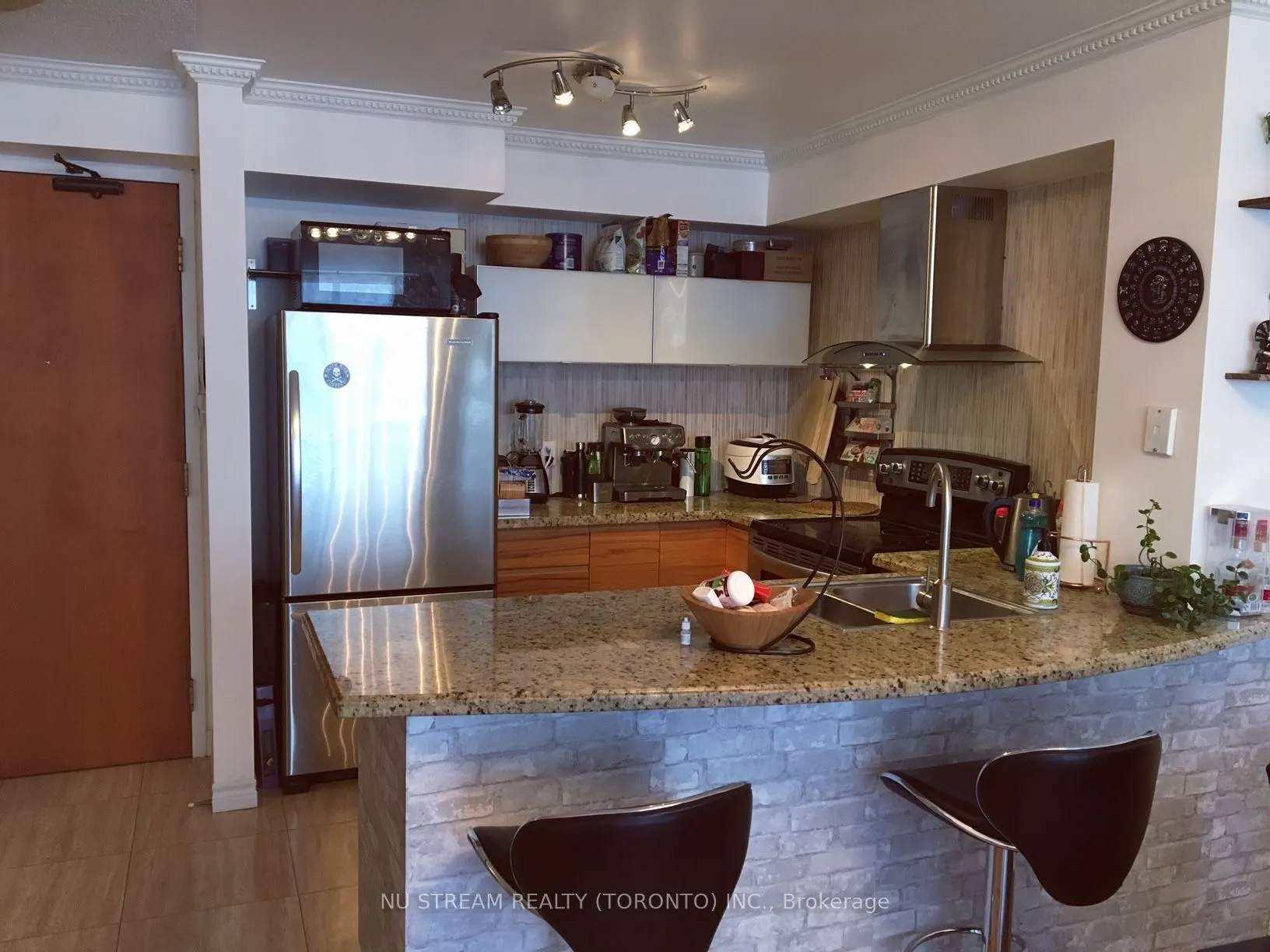 256 Doris Avenue, #1003