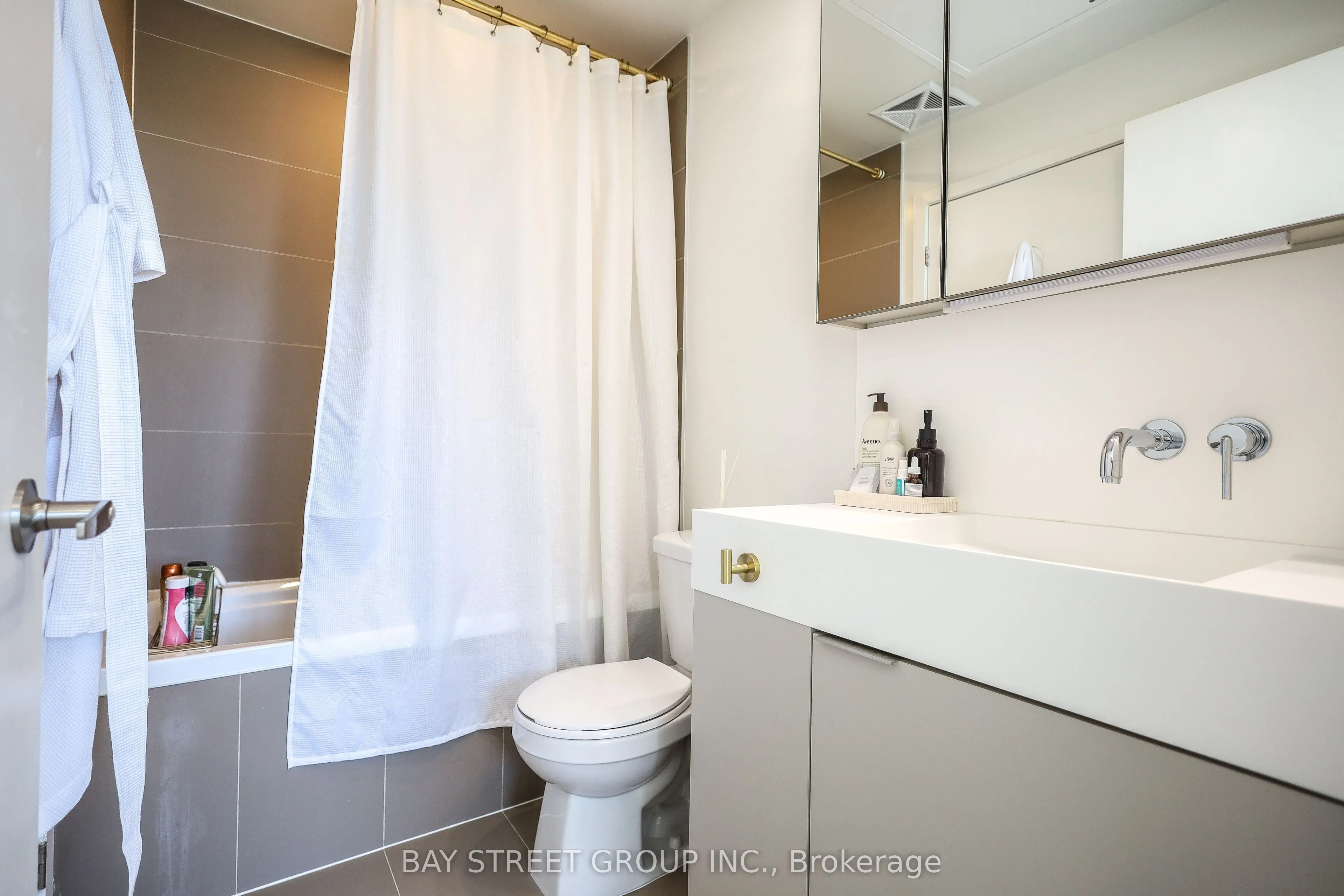 20 Richardson Street, #1204