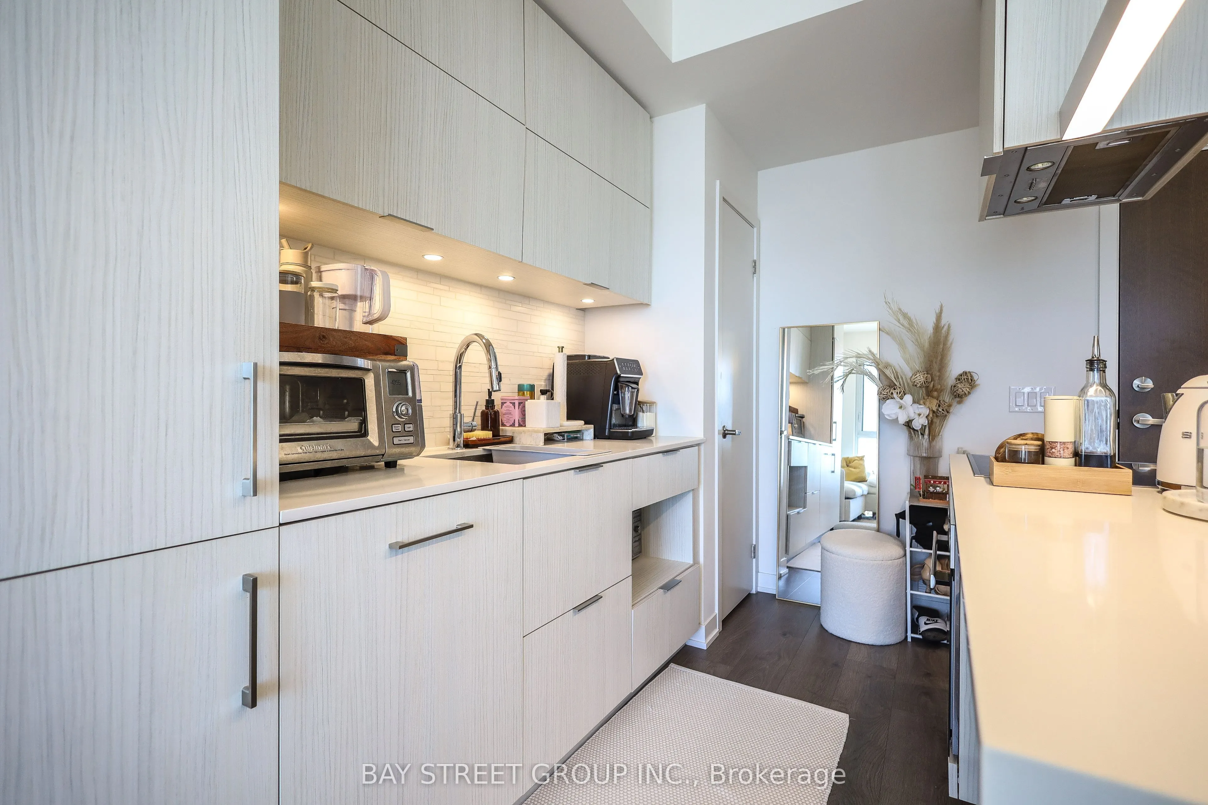 20 Richardson Street, #1204