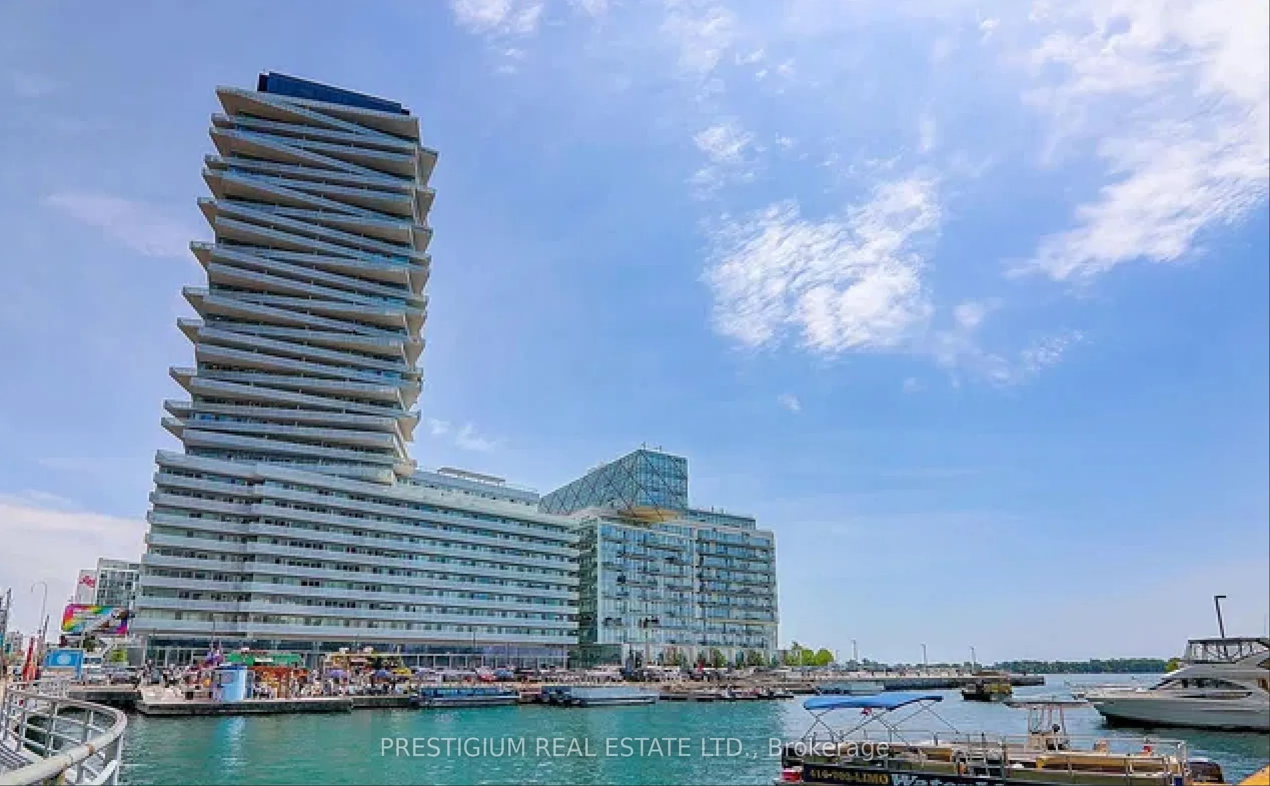 15 Queens Quay E, #216