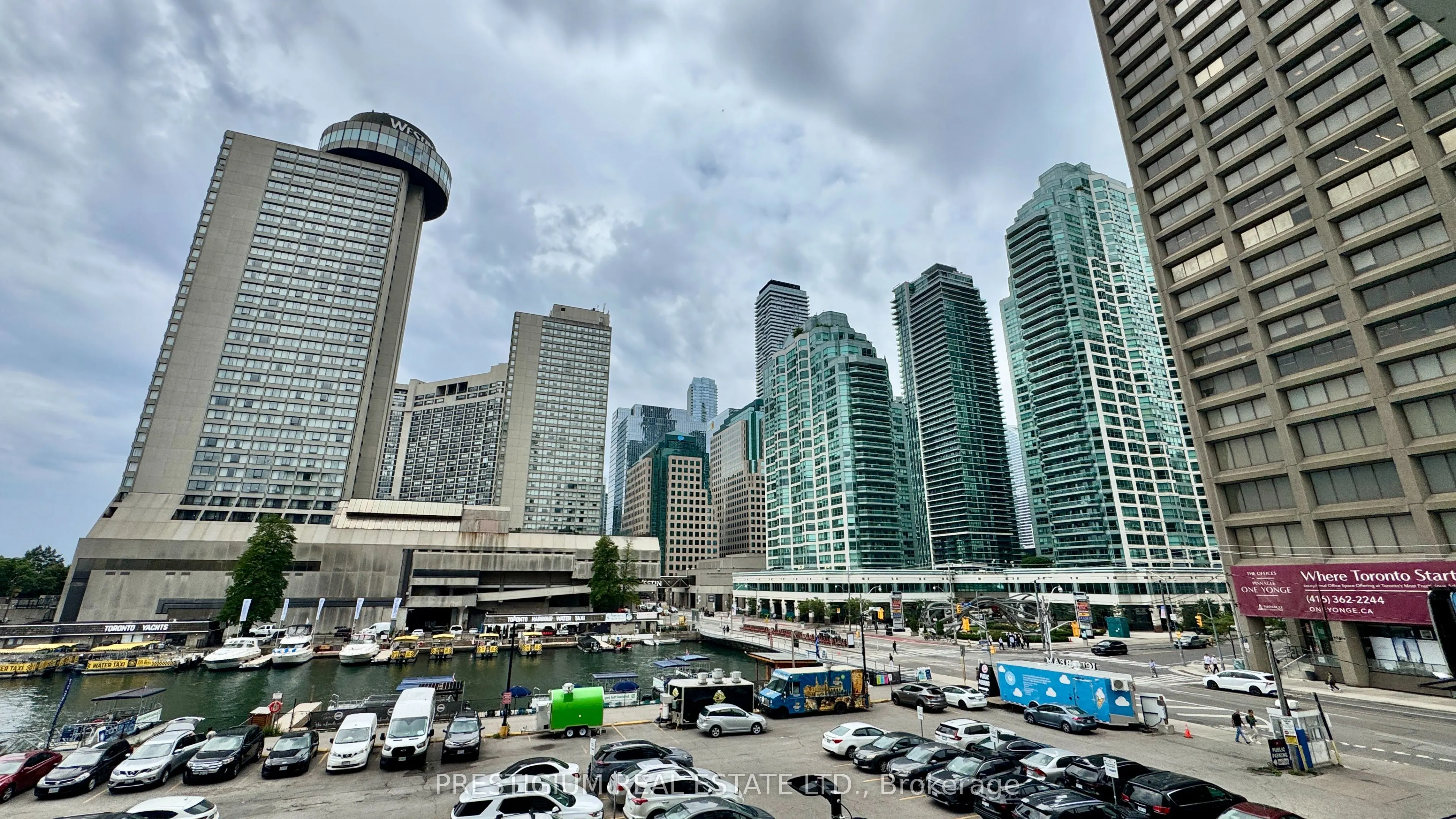 15 Queens Quay E, #216