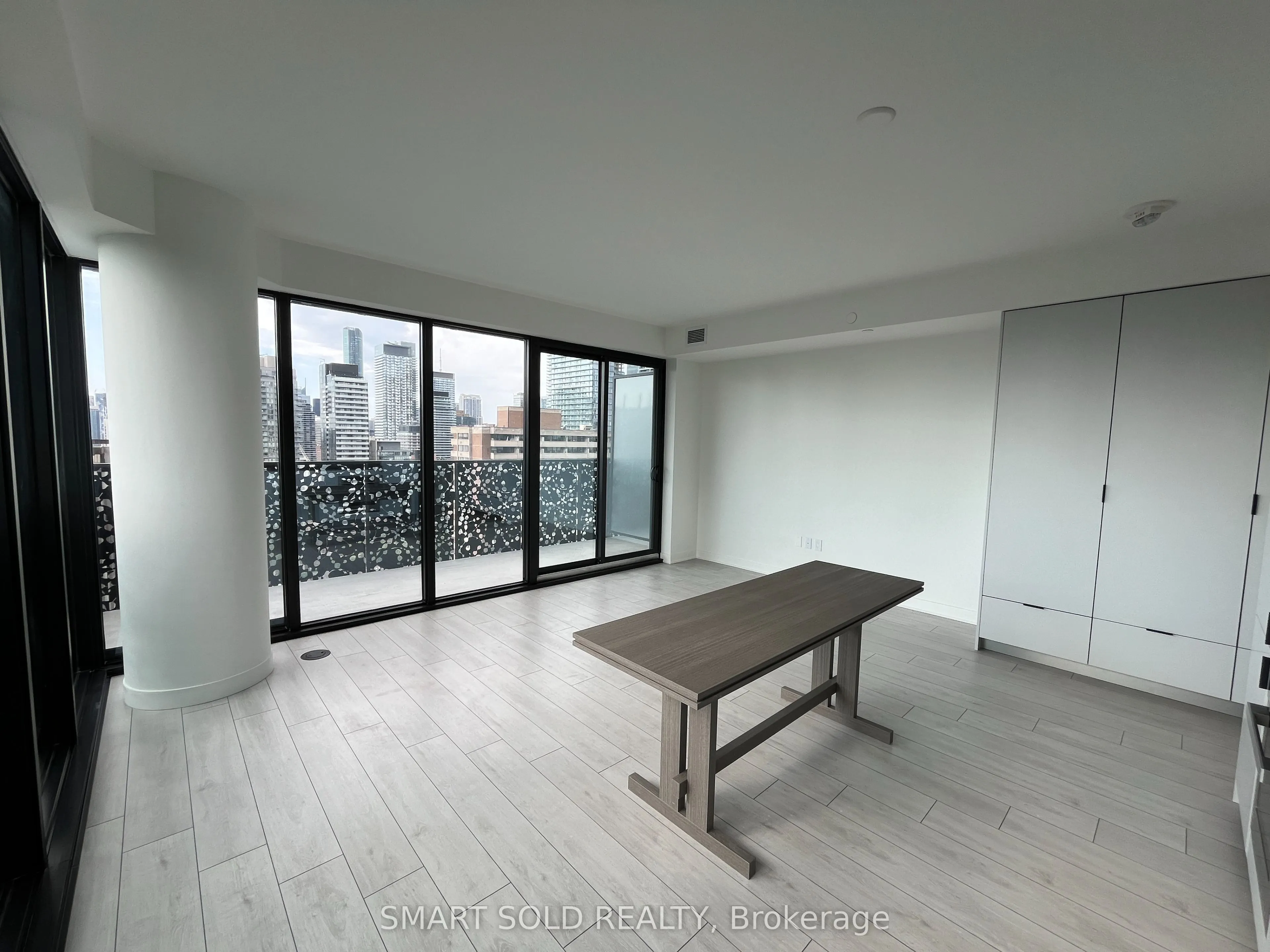 55 Charles Street E, #2303