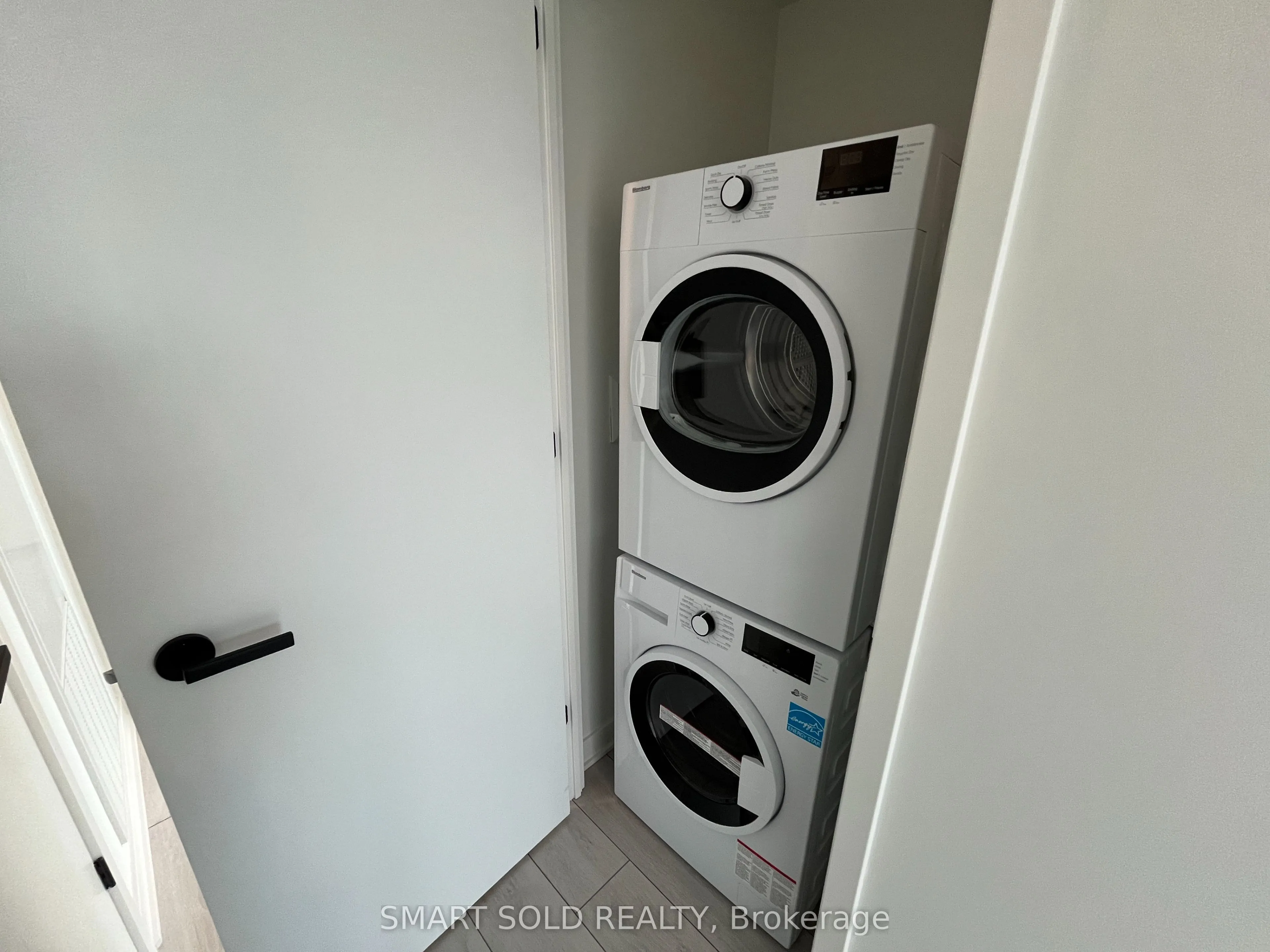 55 Charles Street E, #2303