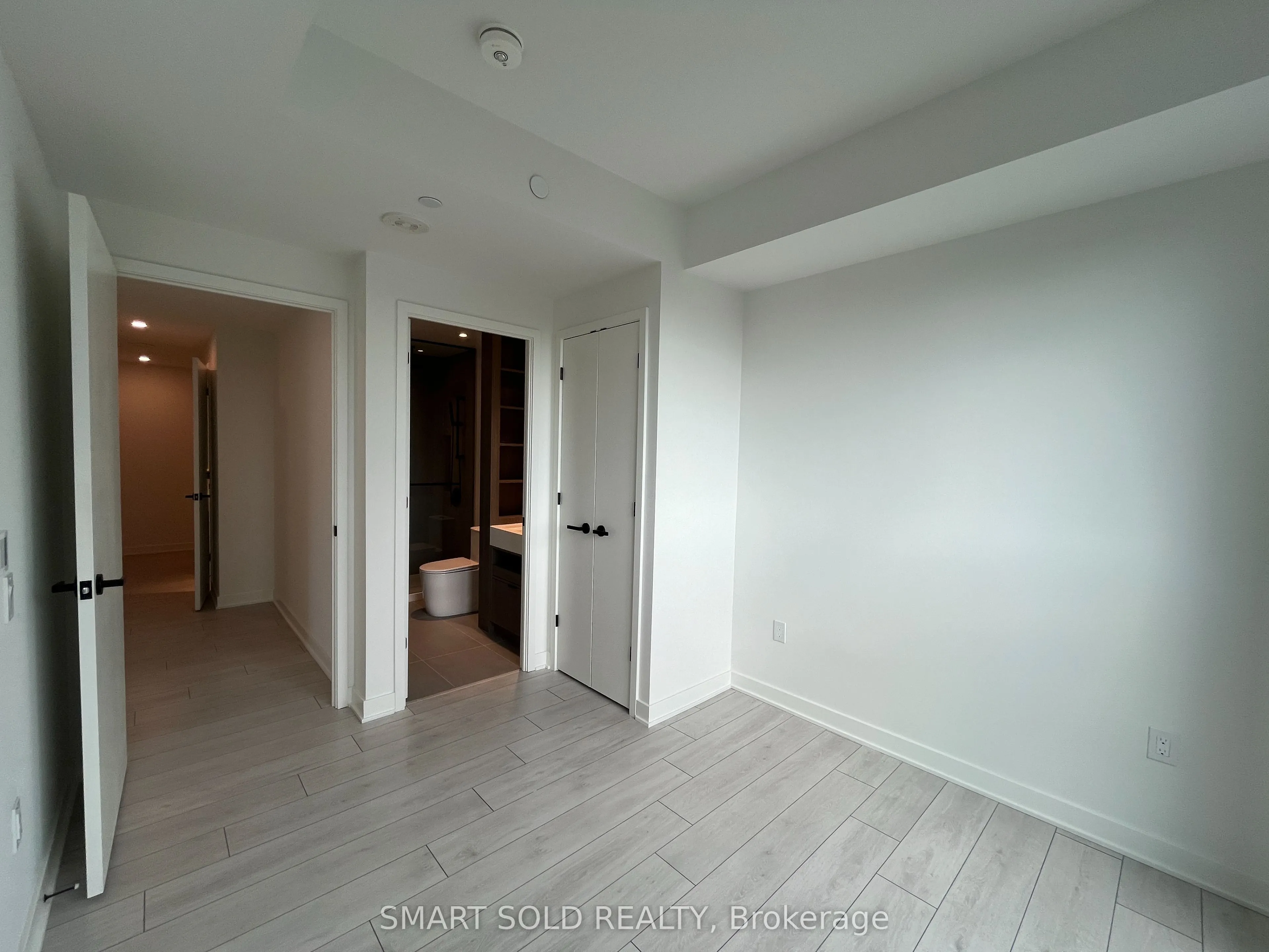 55 Charles Street E, #2303