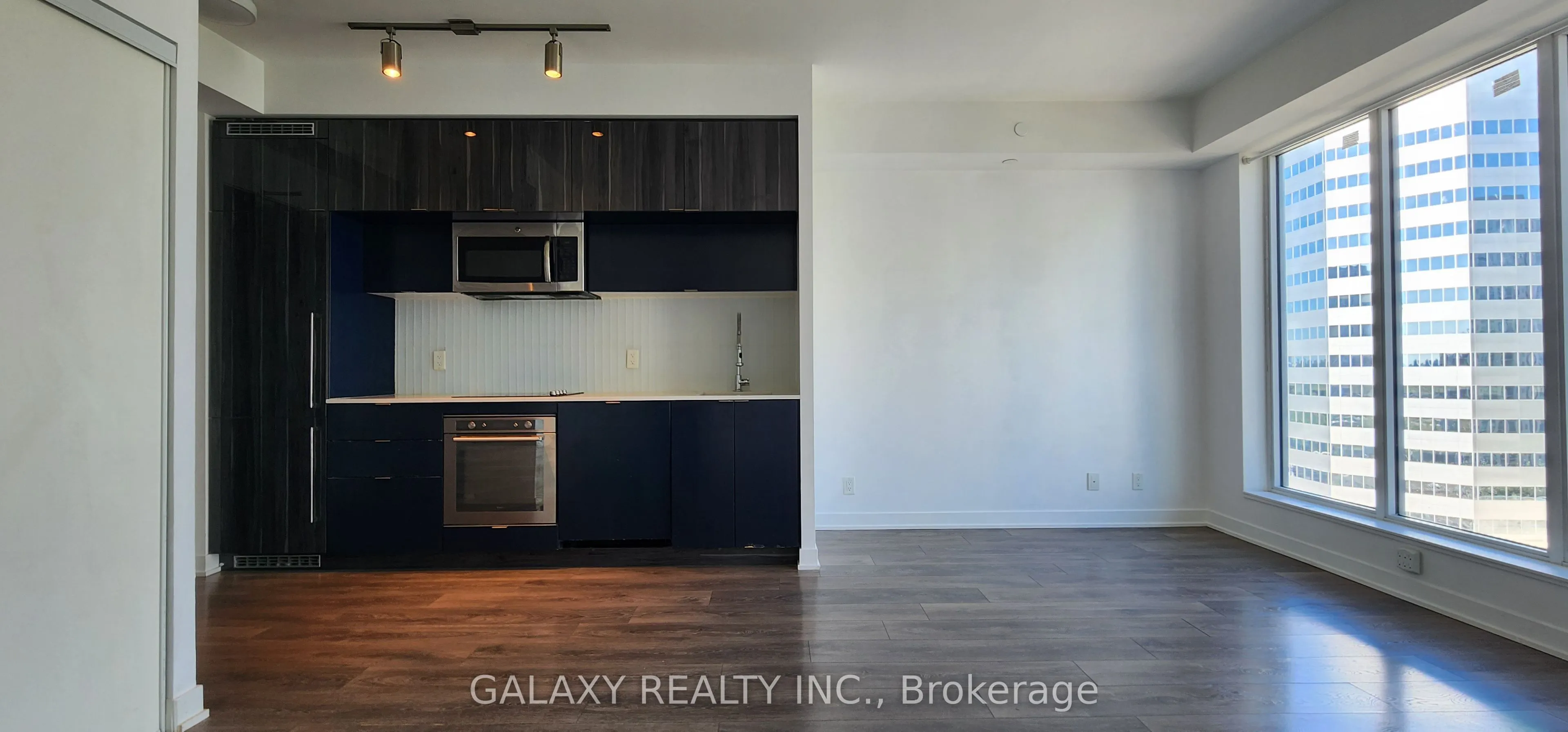 28 Avondale Avenue, #1110