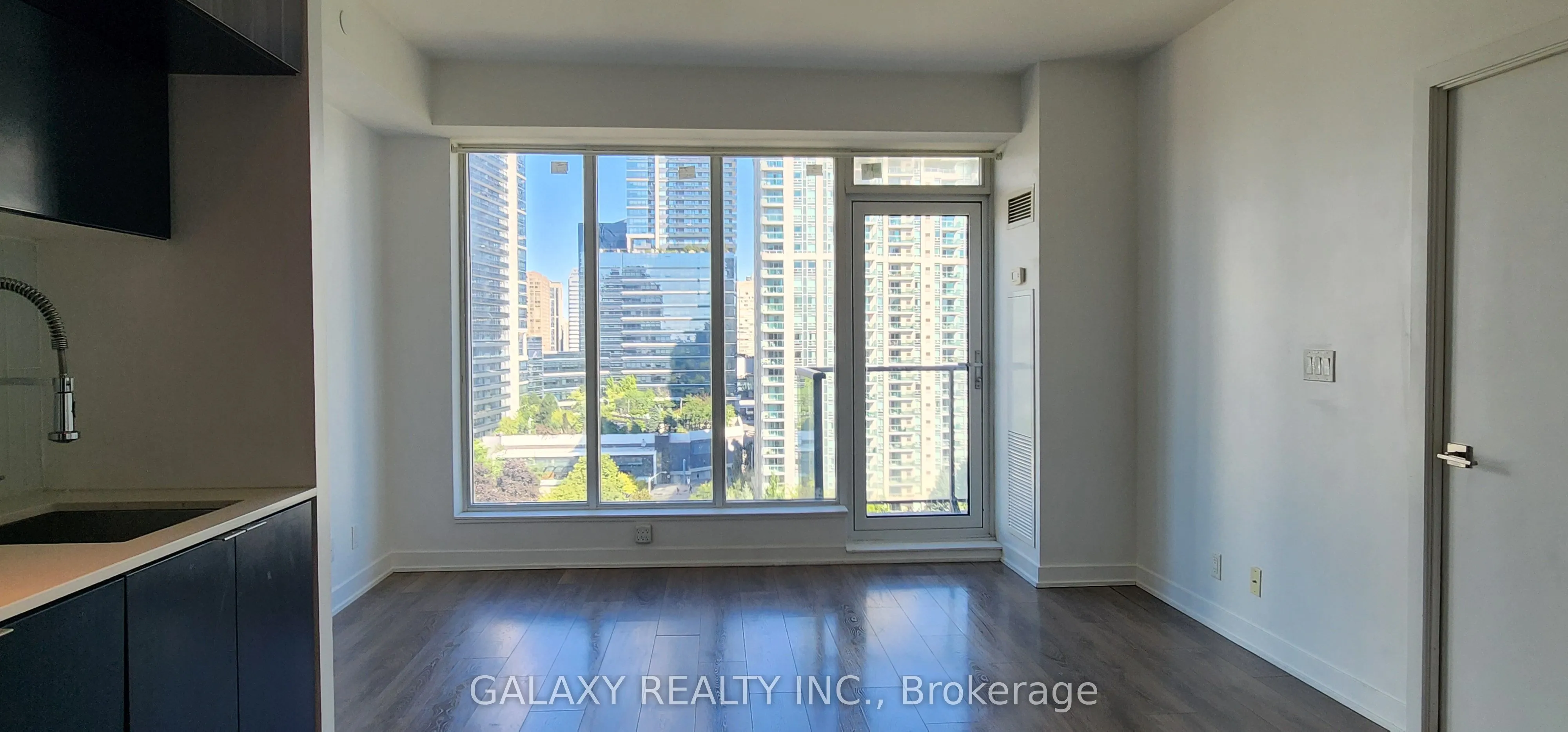 28 Avondale Avenue, #1110