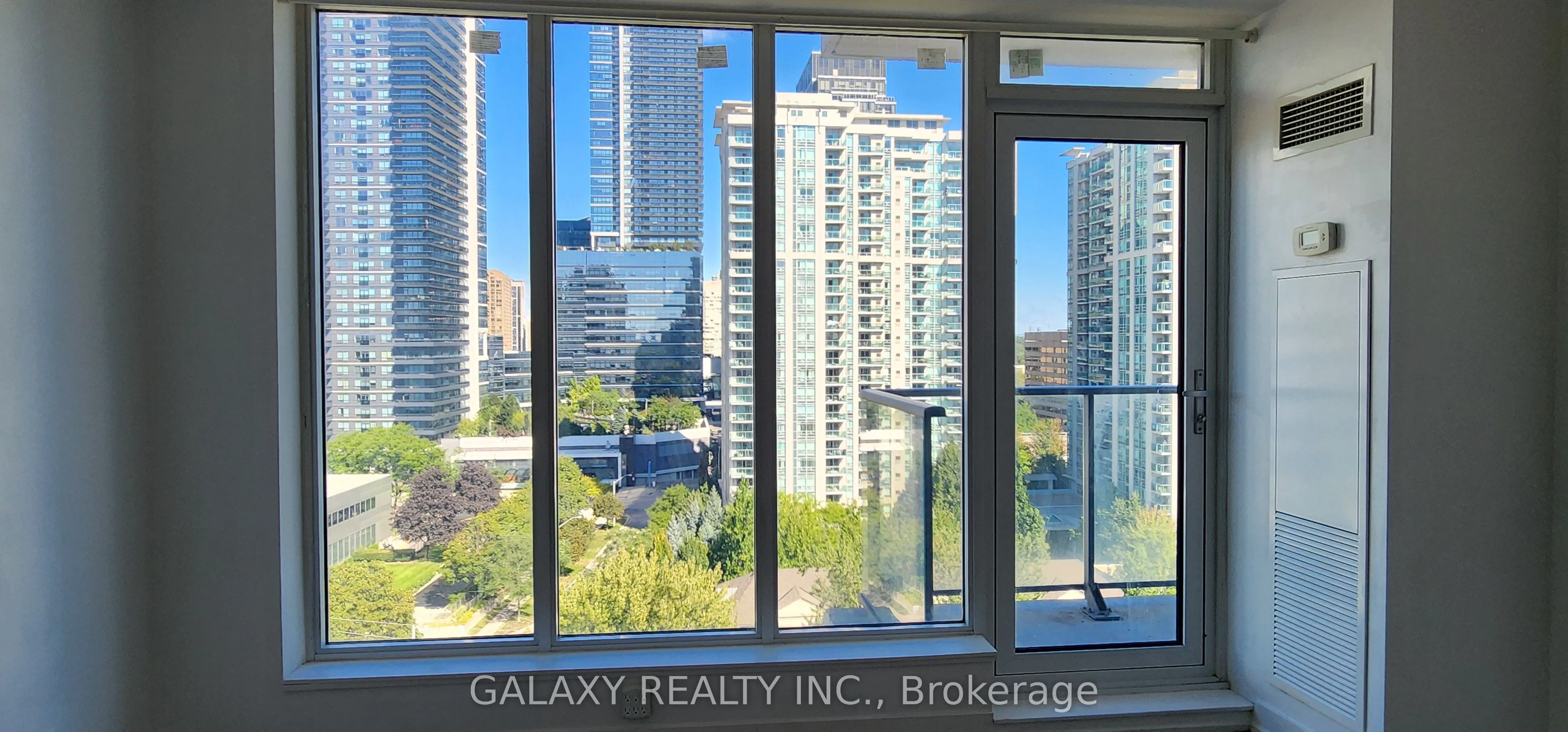 28 Avondale Avenue, #1110