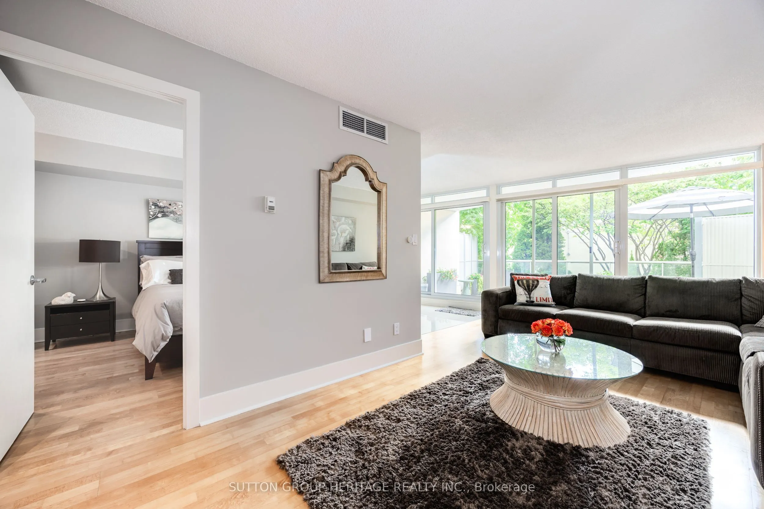 550 Queens Quay W, #126