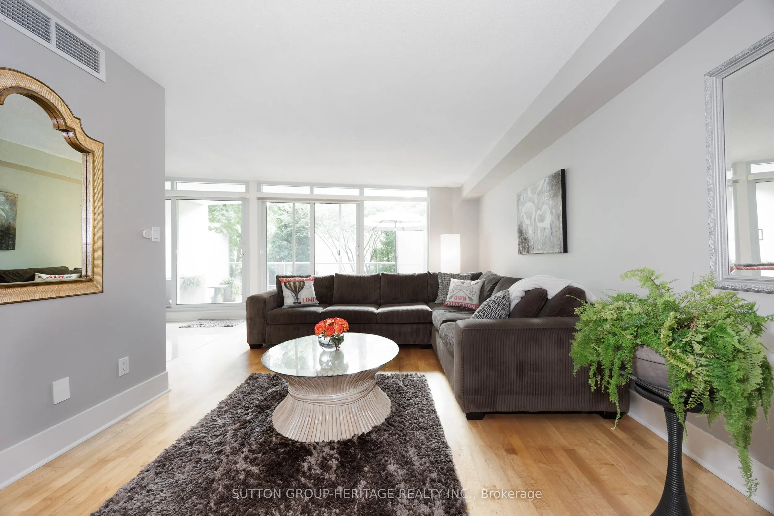 550 Queens Quay W, #126