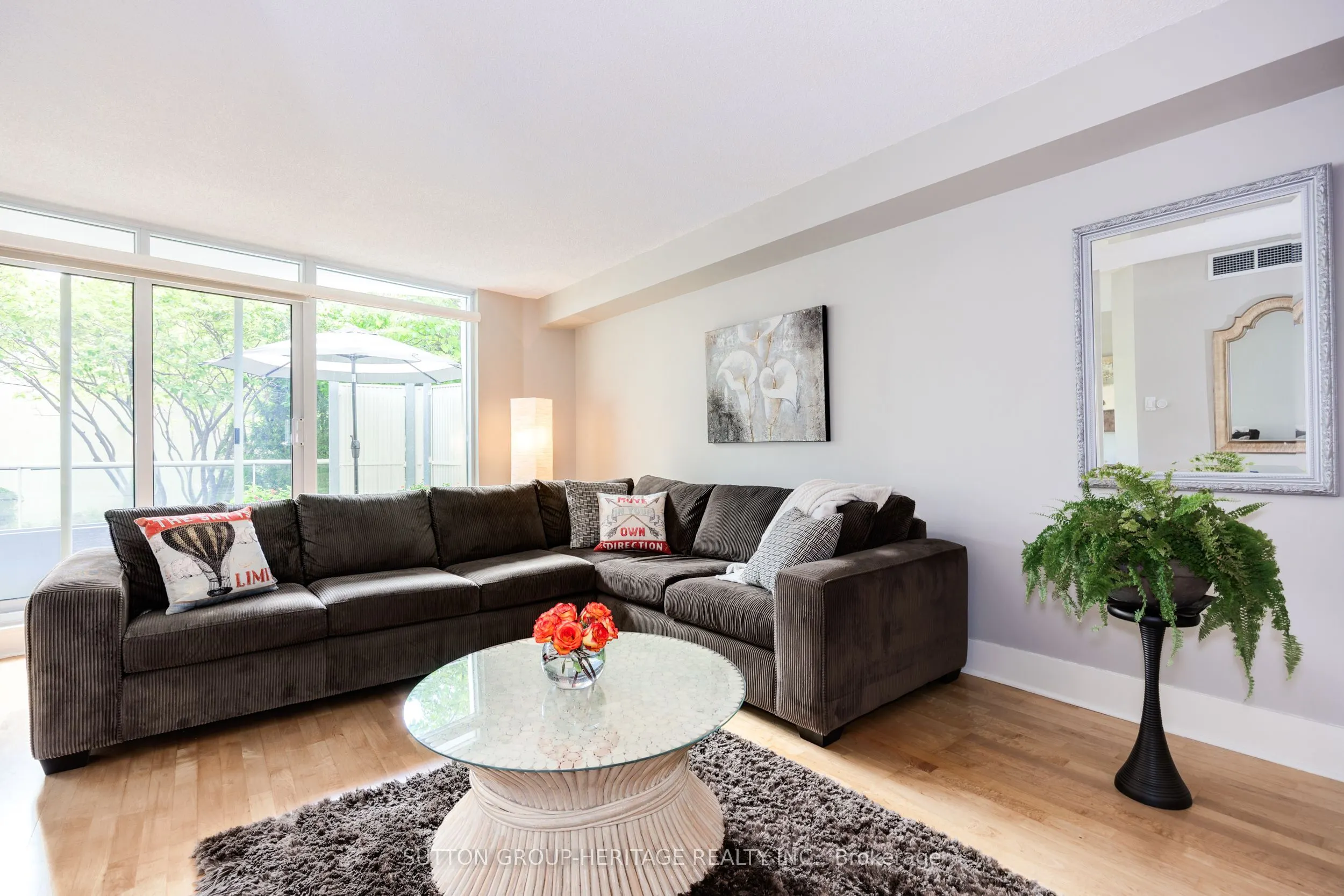 550 Queens Quay W, #126
