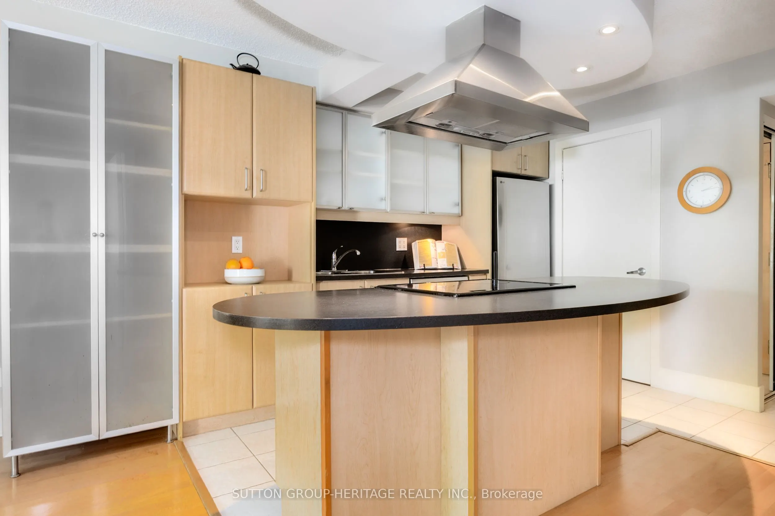 550 Queens Quay W, #126