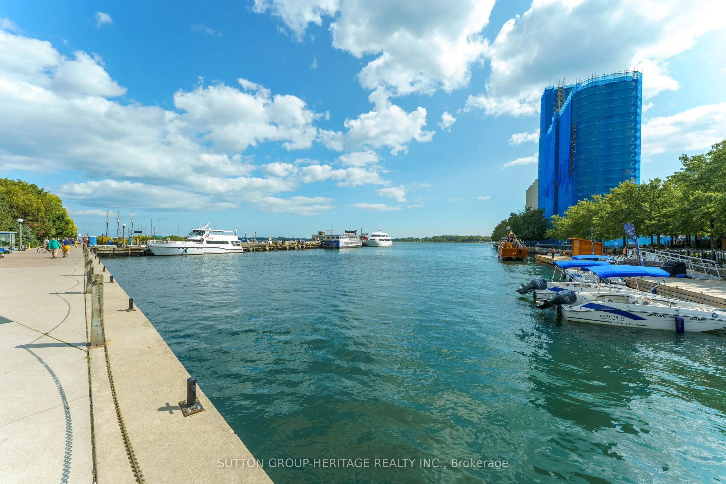 550 Queens Quay W, #126