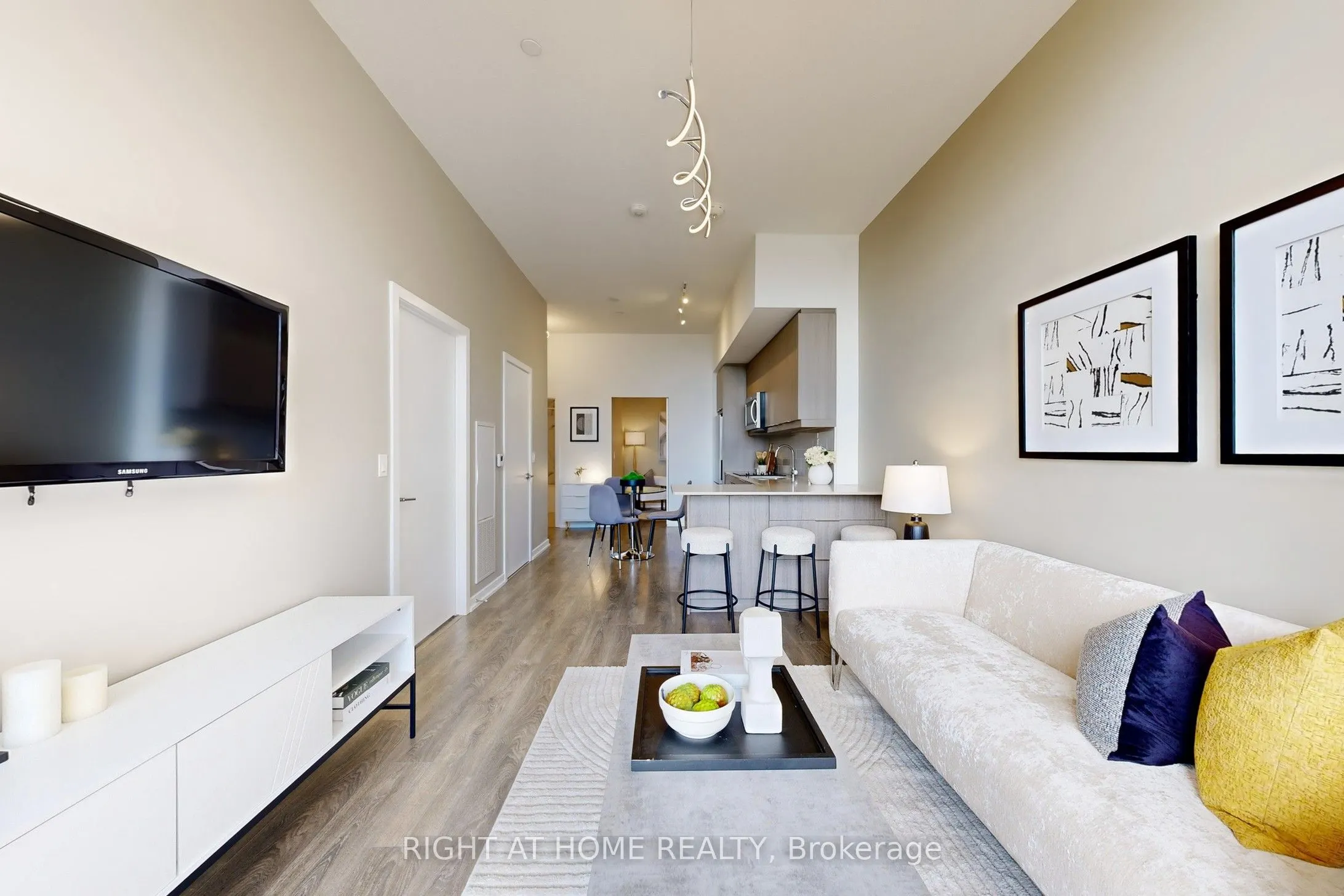36 Forest Manor Road, #103