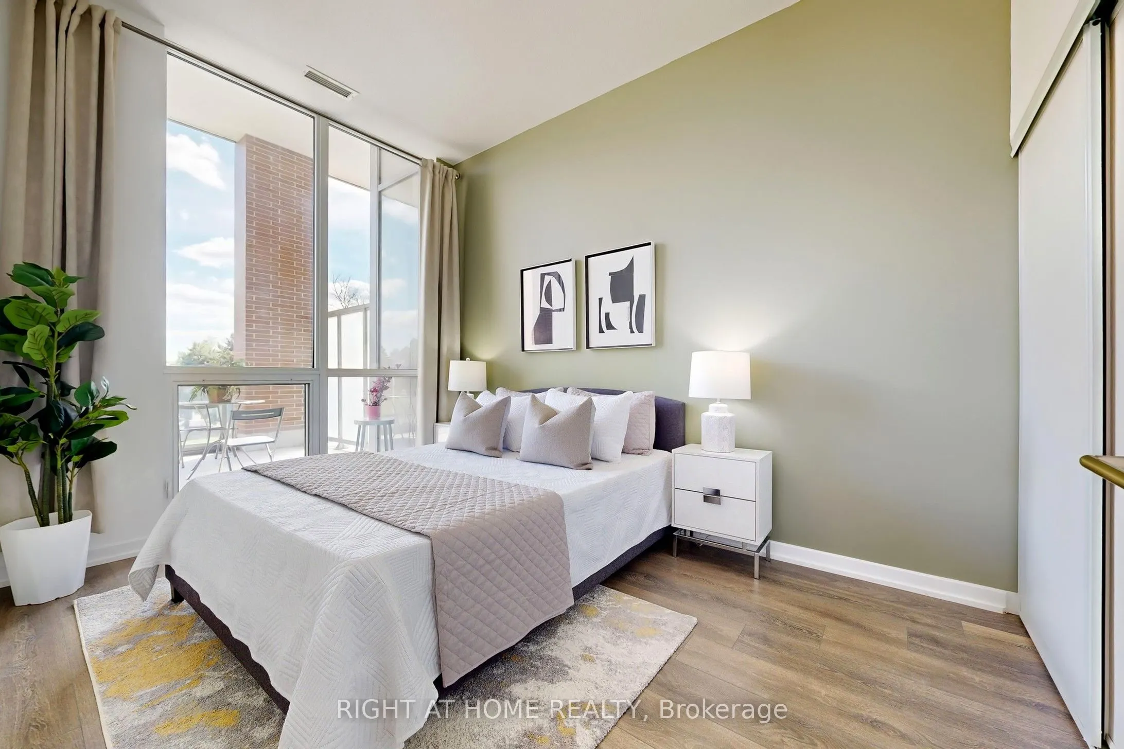 36 Forest Manor Road, #103