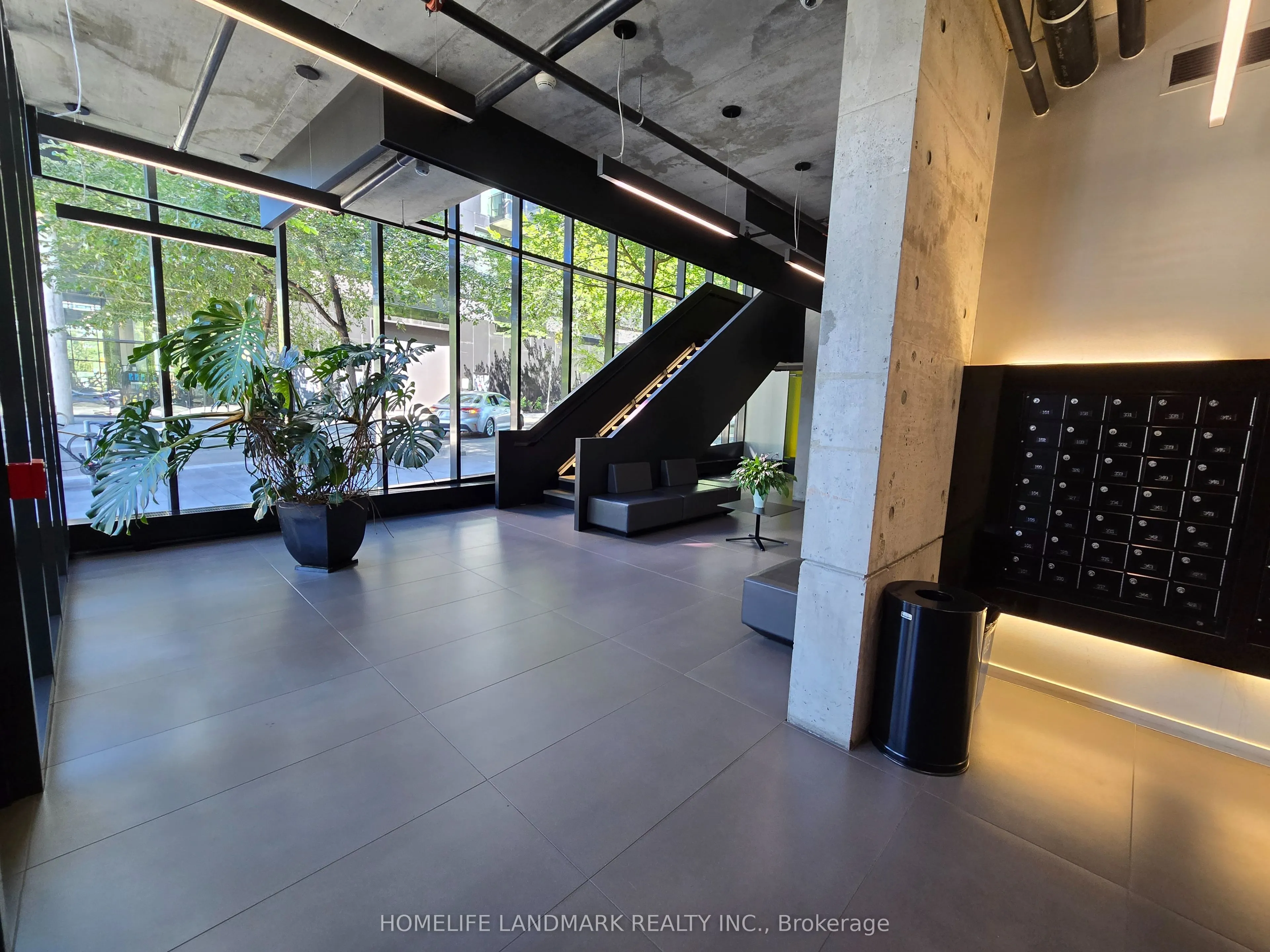 47 Lower River Street, #450