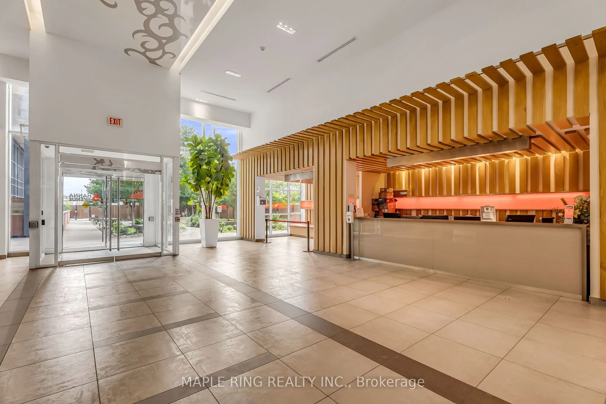 5 Hanna Avenue, #745
