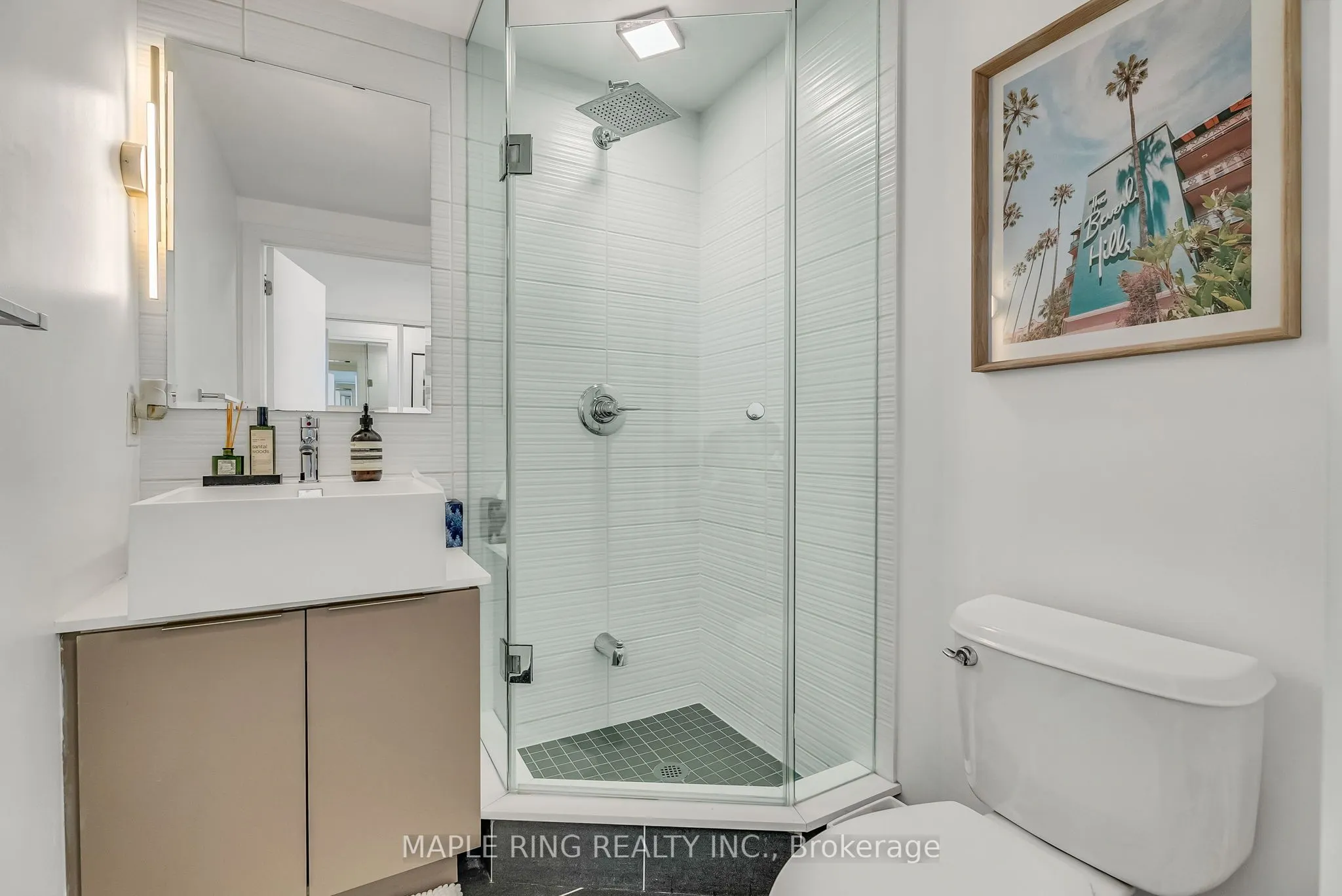 5 Hanna Avenue, #745