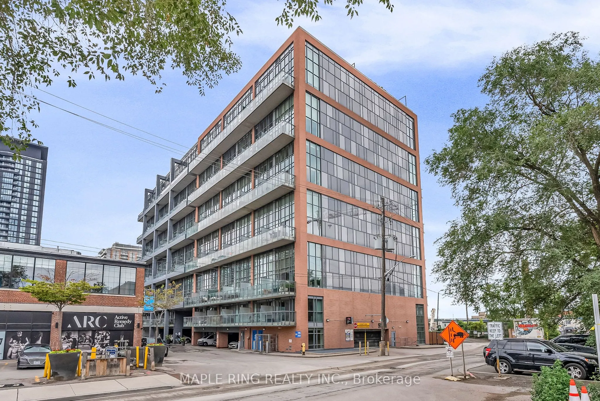 5 Hanna Avenue, #745