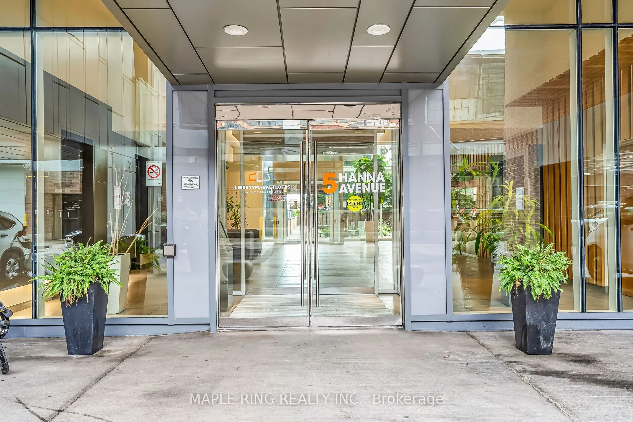 5 Hanna Avenue, #745