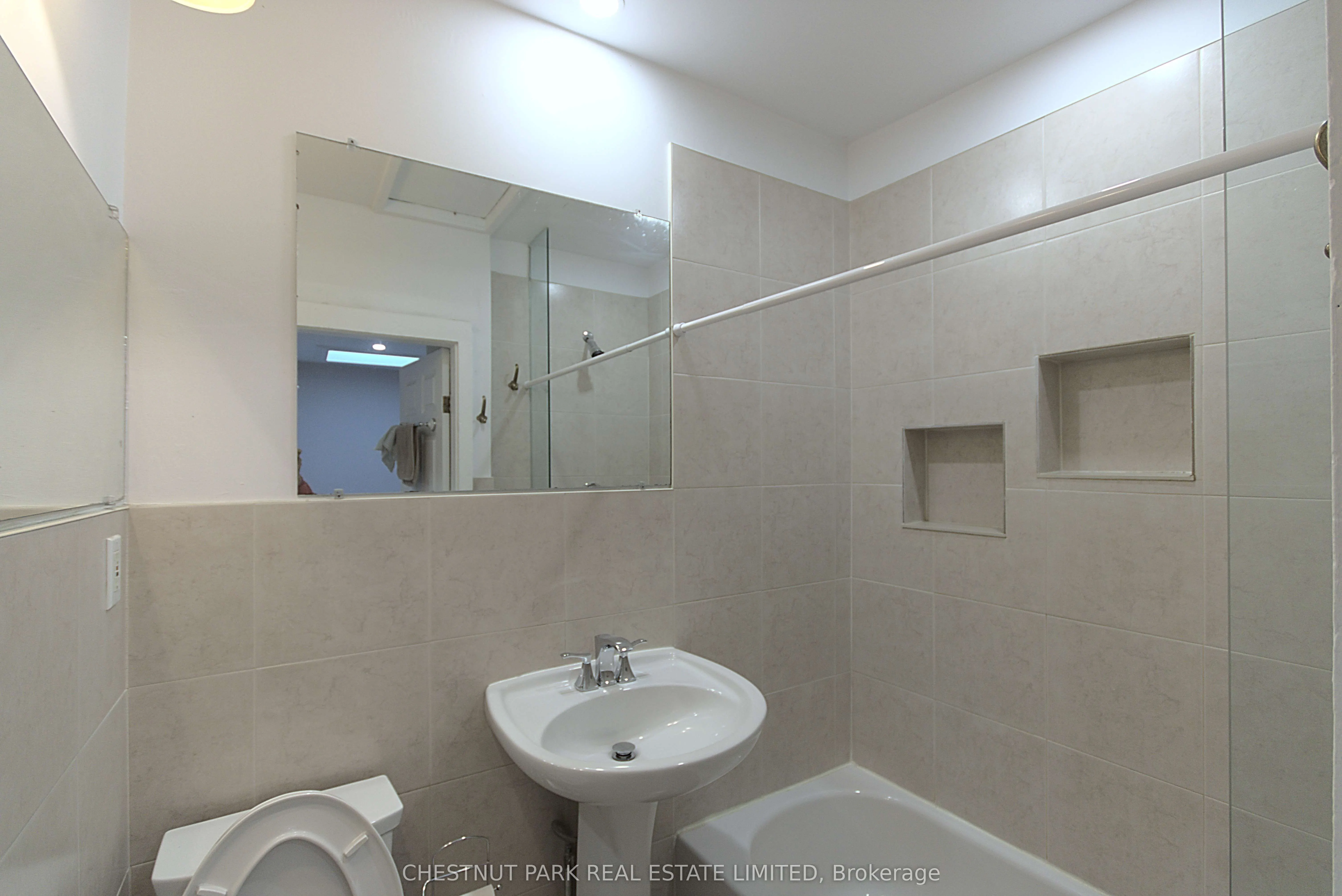 342 Jarvis Street, #Unit 5