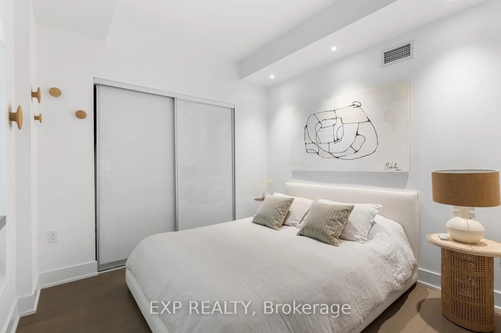 6 Jackes Avenue, #408