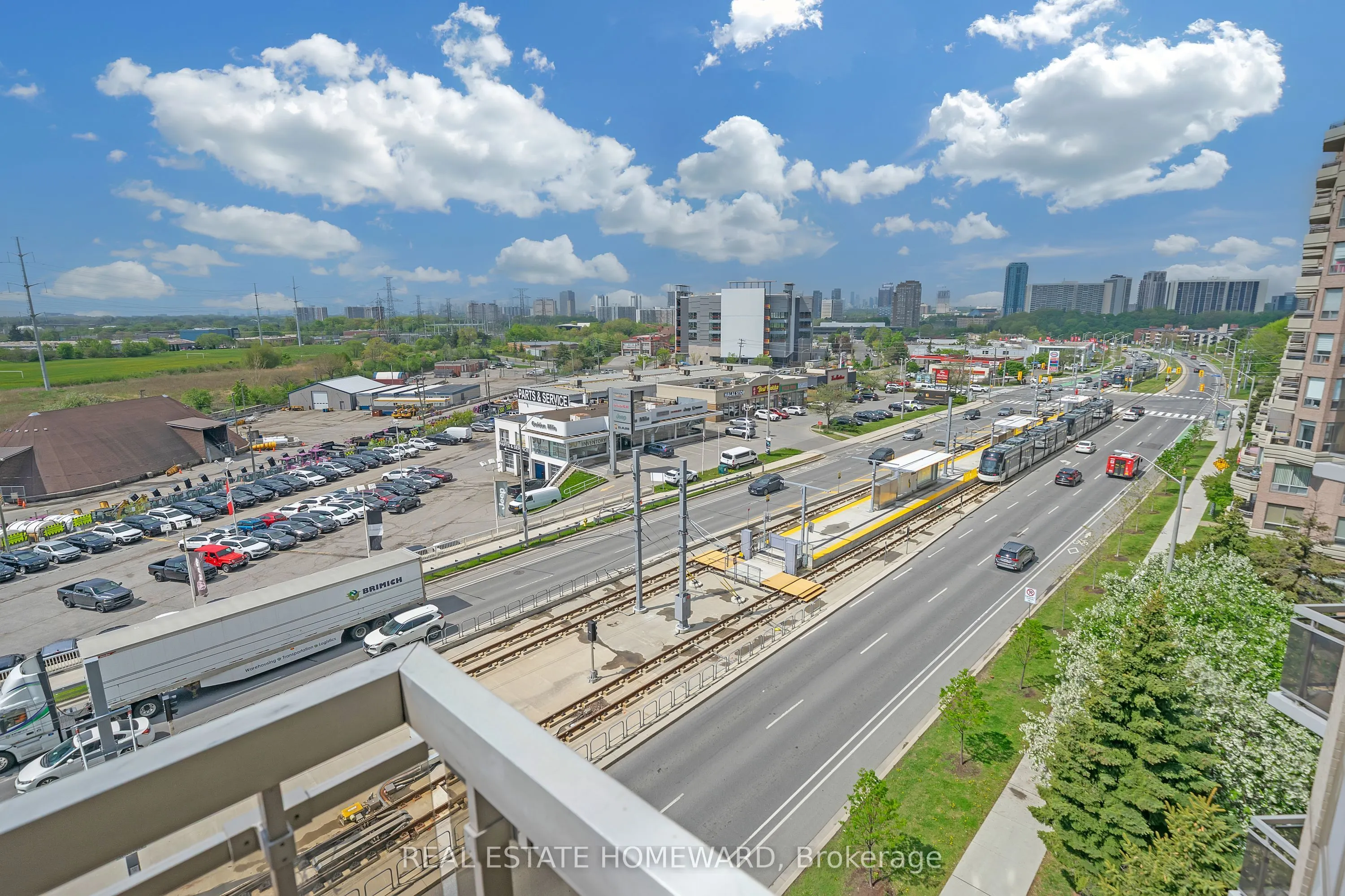 1720 Eglinton Avenue E, #812