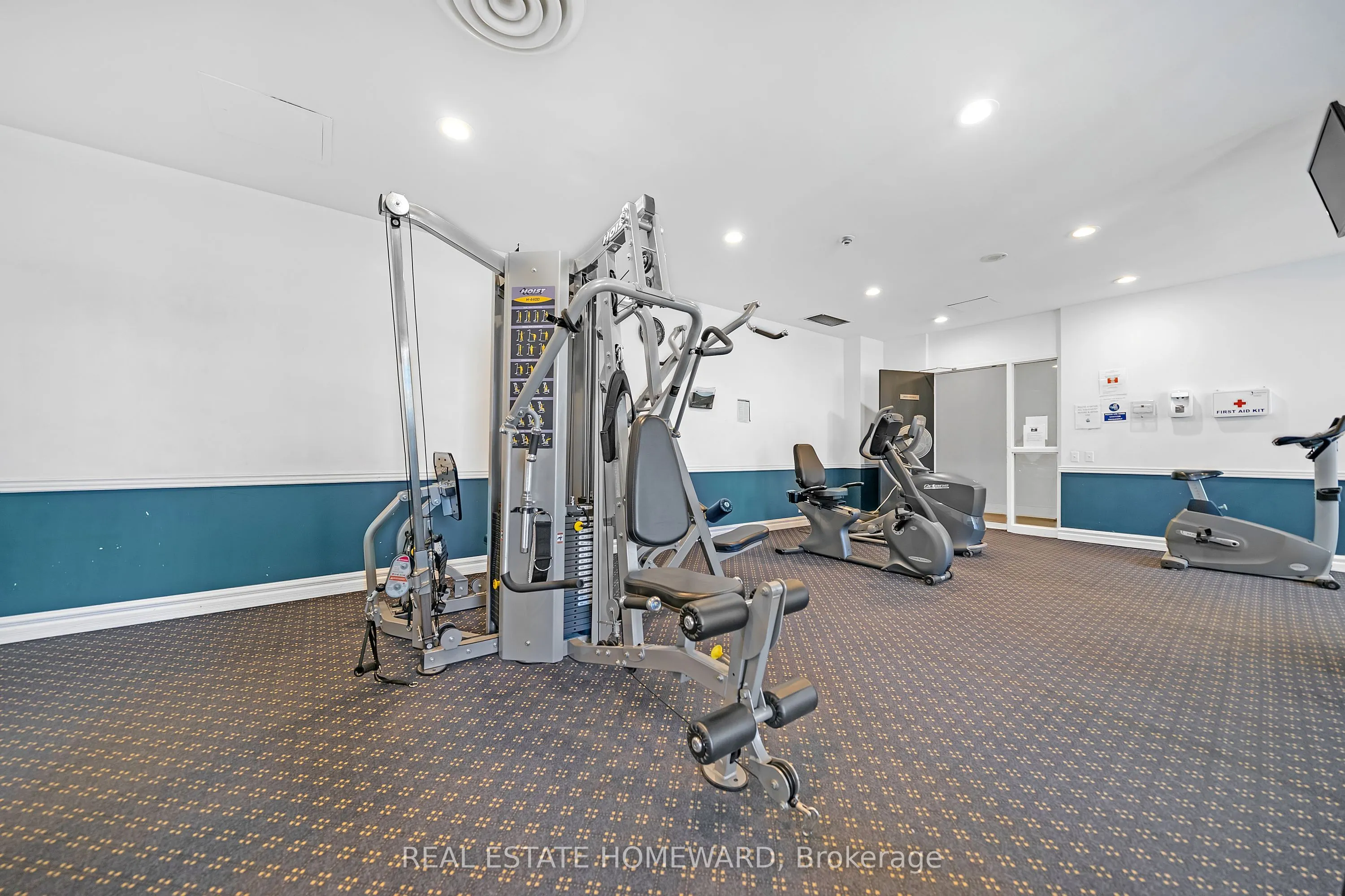 1720 Eglinton Avenue E, #812