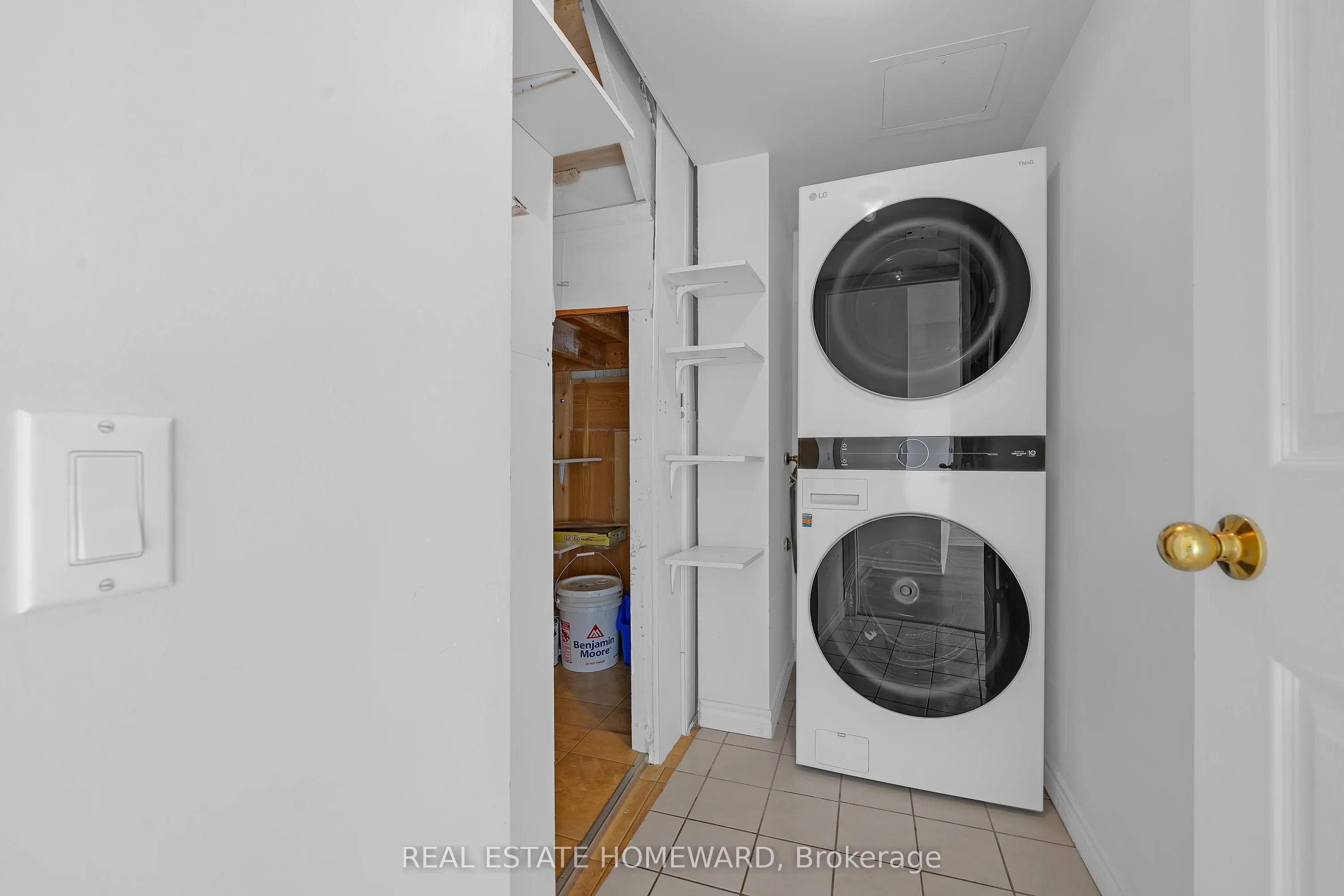 1720 Eglinton Avenue E, #812