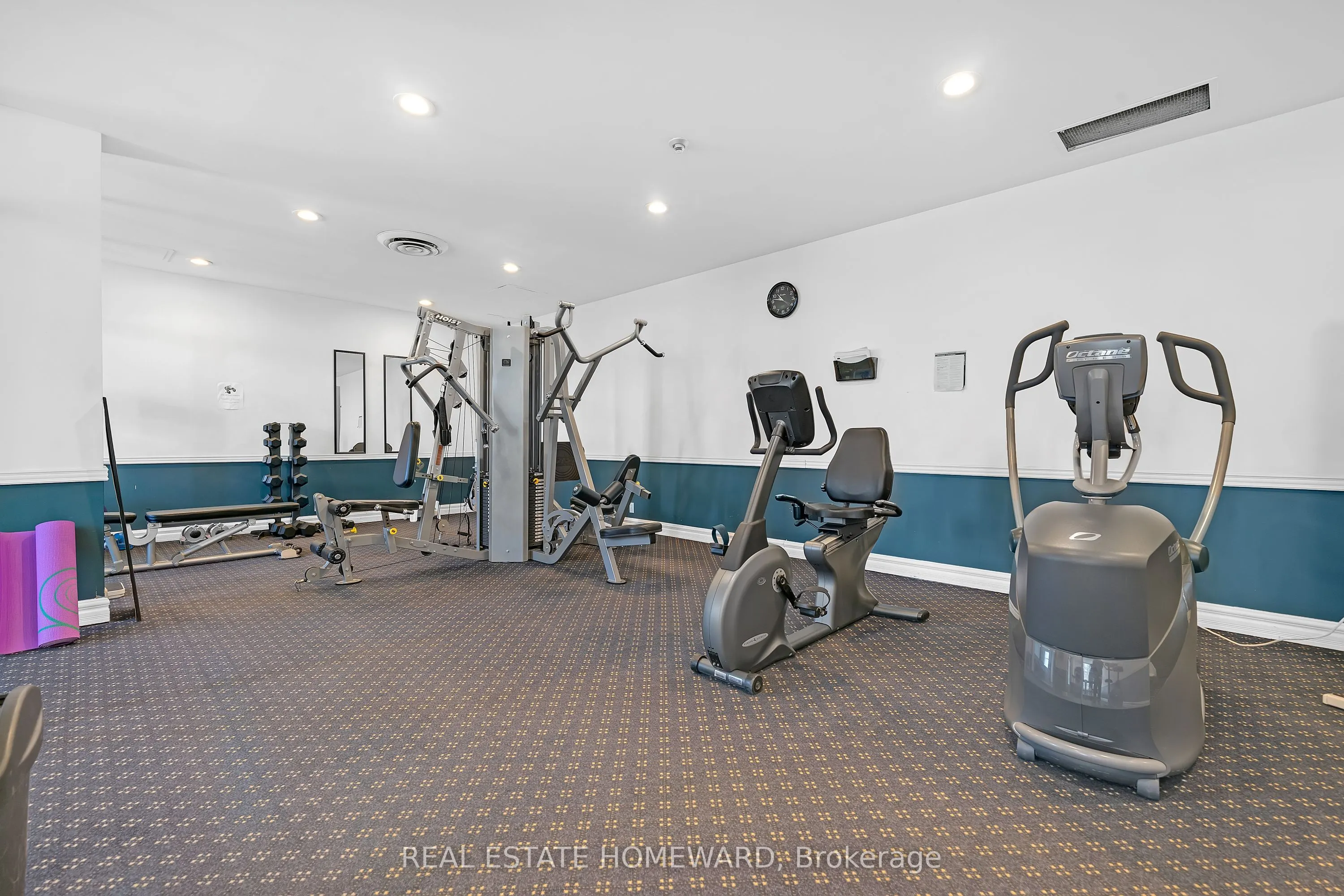 1720 Eglinton Avenue E, #812