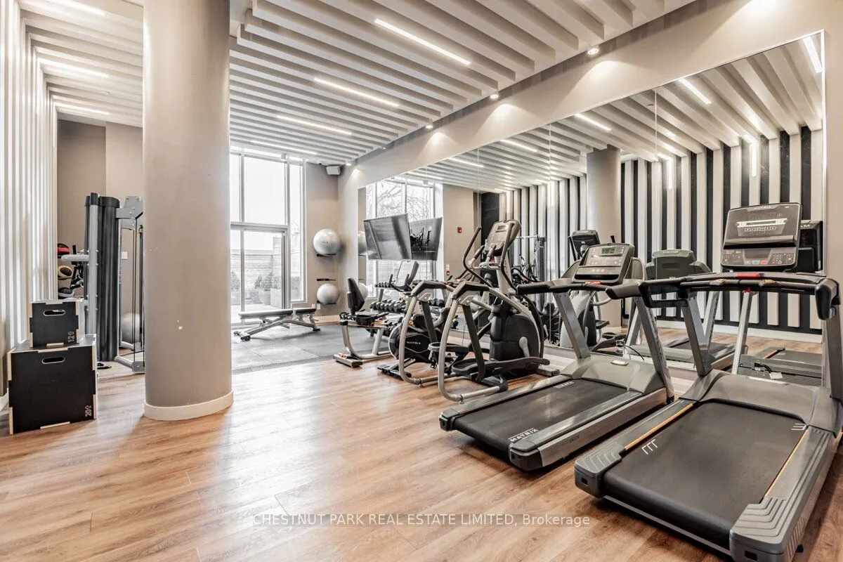 835 St. Clair Avenue W, #304