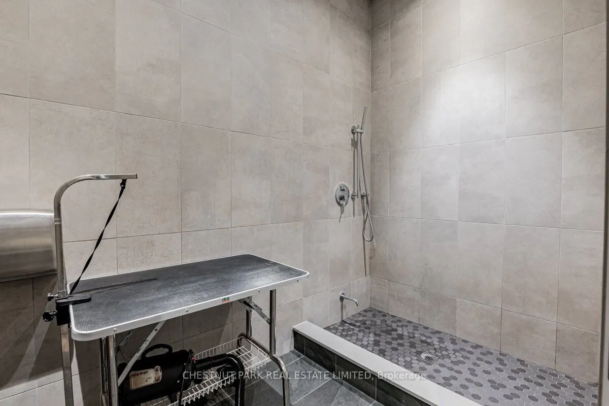 835 St. Clair Avenue W, #304