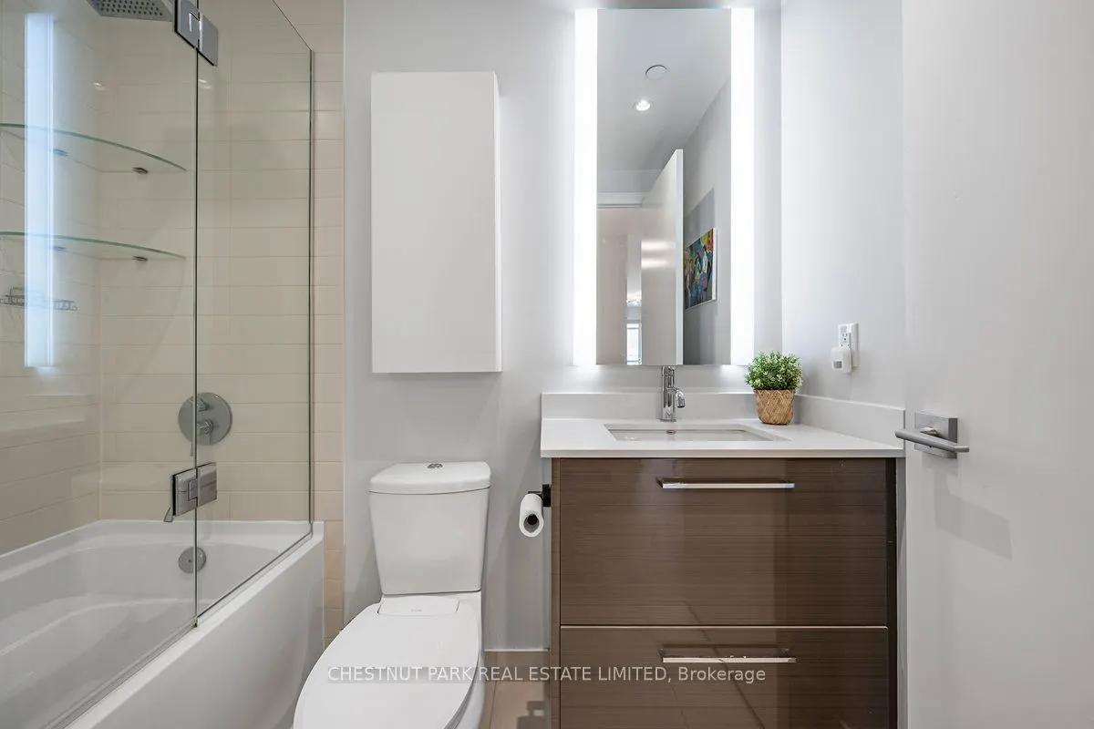 835 St. Clair Avenue W, #304