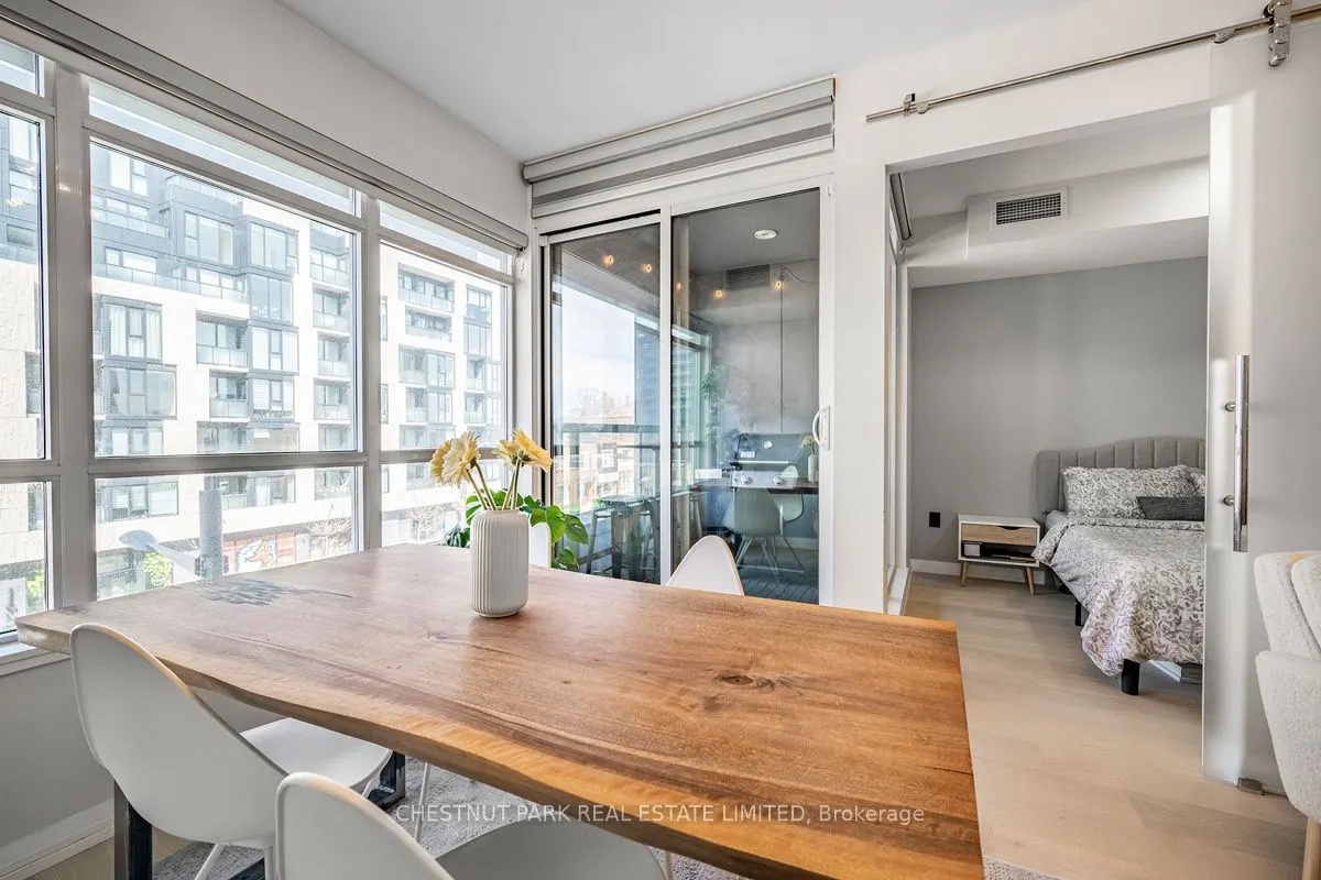 835 St. Clair Avenue W, #304