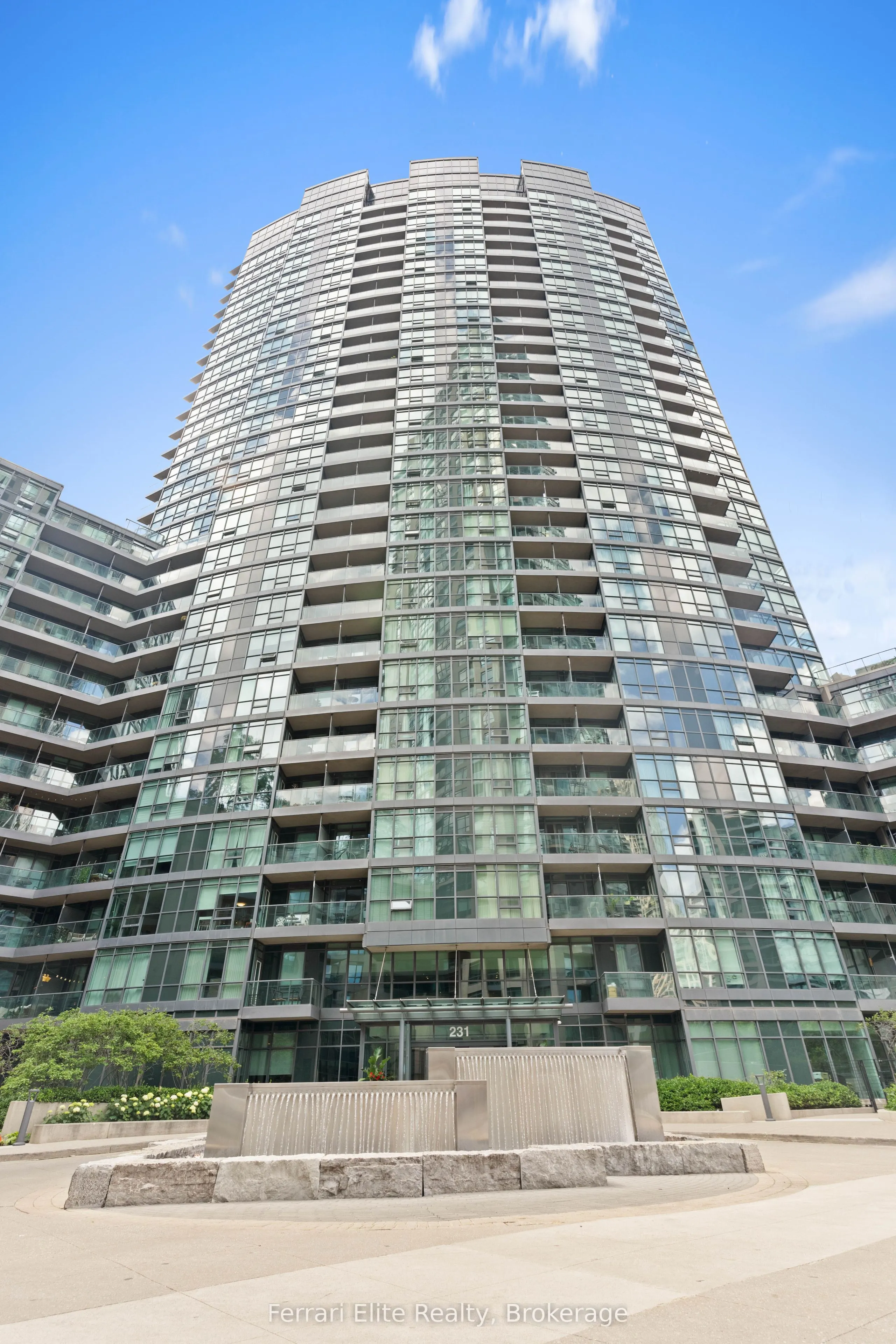 231 Fort York Boulevard, #427