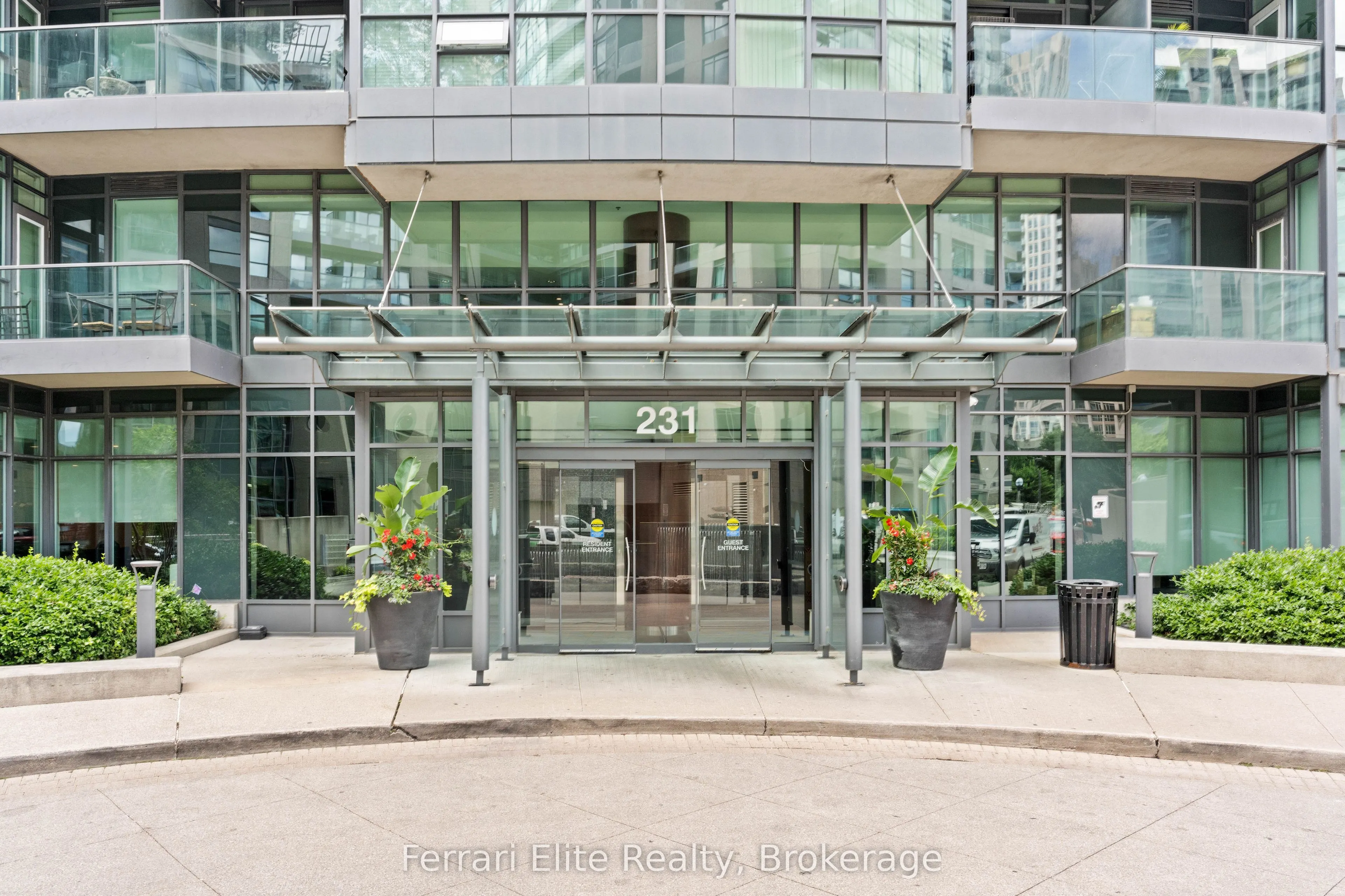 231 Fort York Boulevard, #427