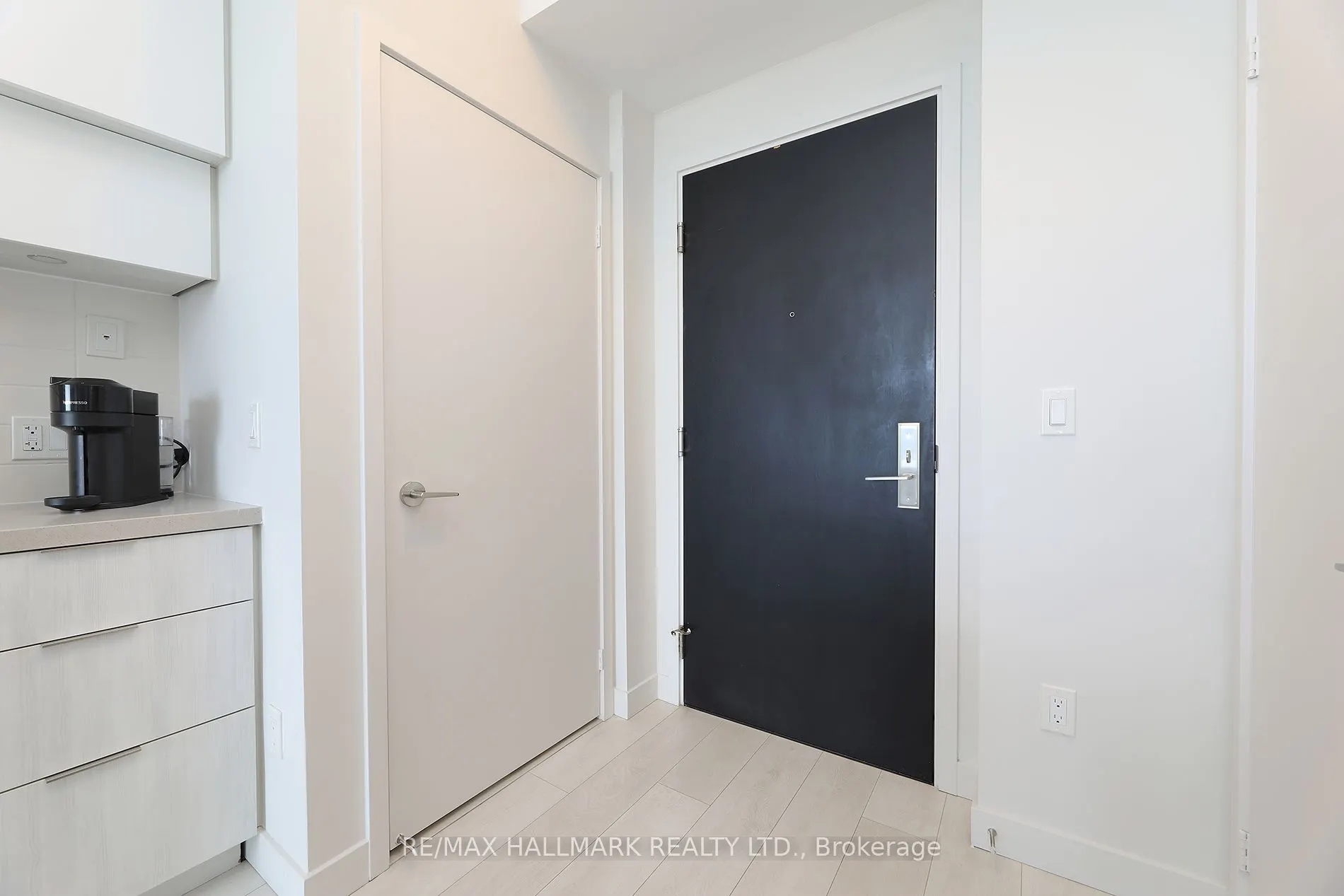 8 Eglinton Avenue E, #5009