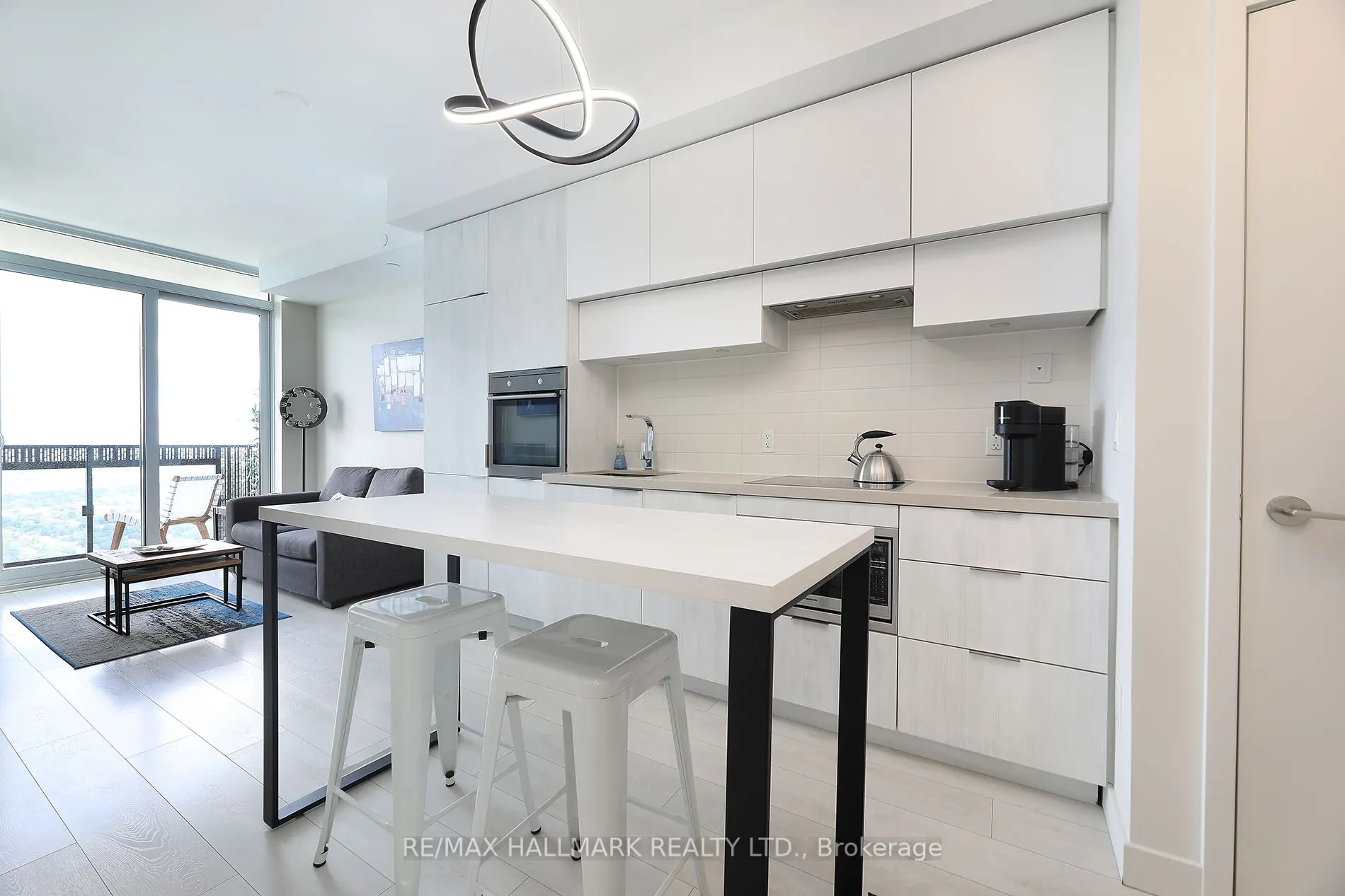 8 Eglinton Avenue E, #5009