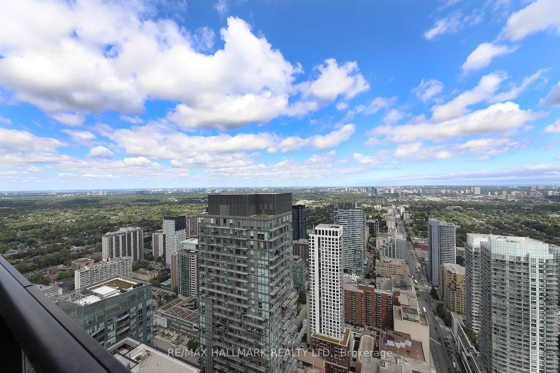 8 Eglinton Avenue E, #5009