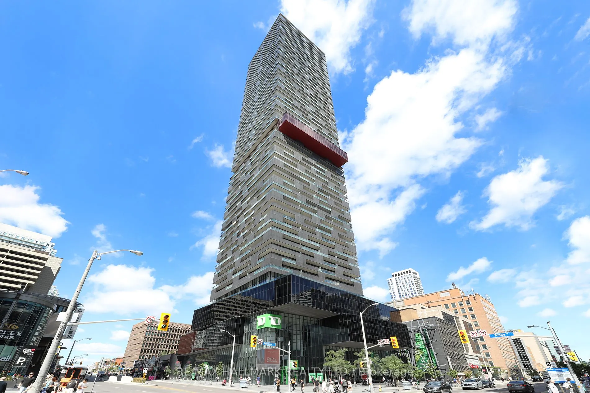 8 Eglinton Avenue E, #5009