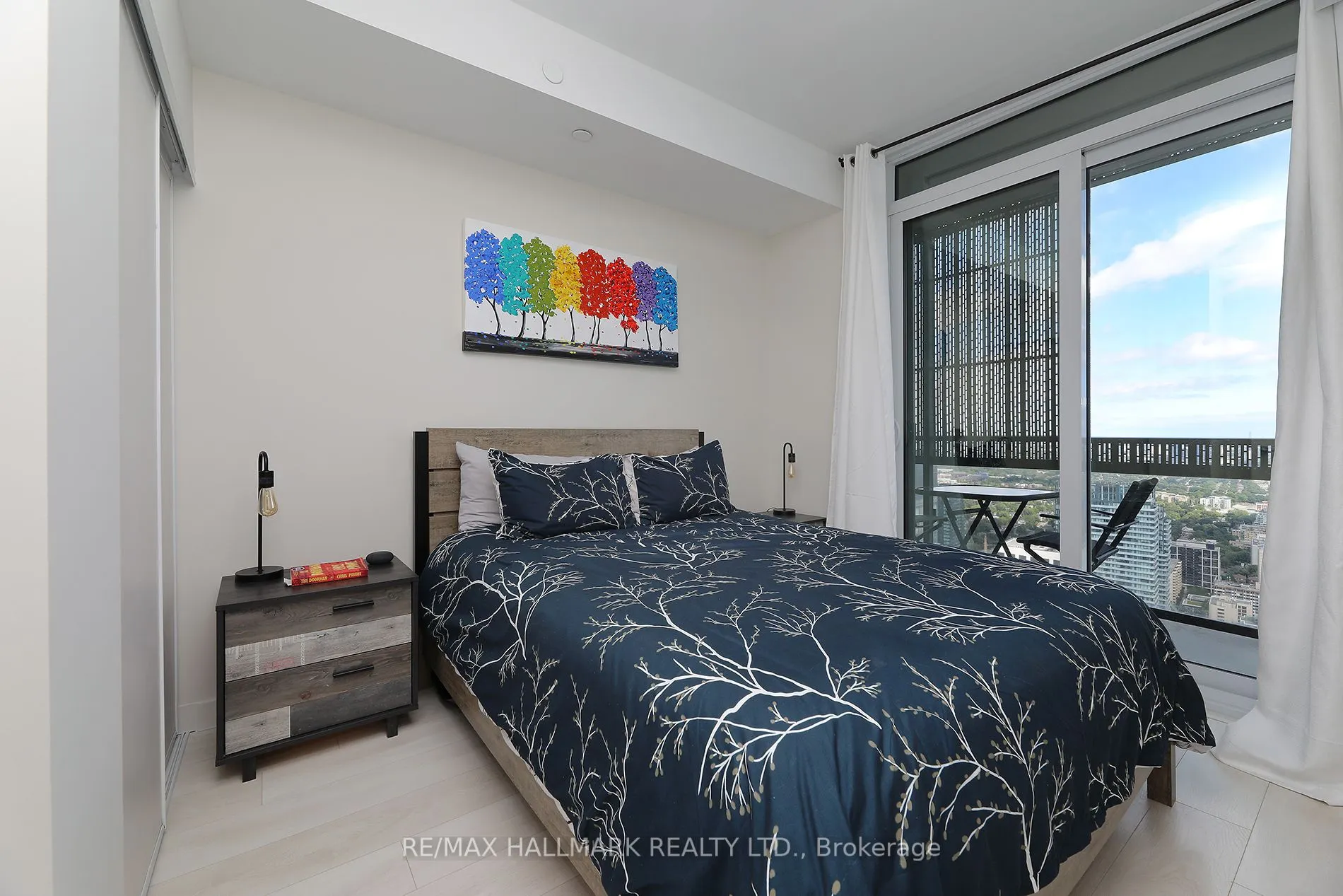 8 Eglinton Avenue E, #5009