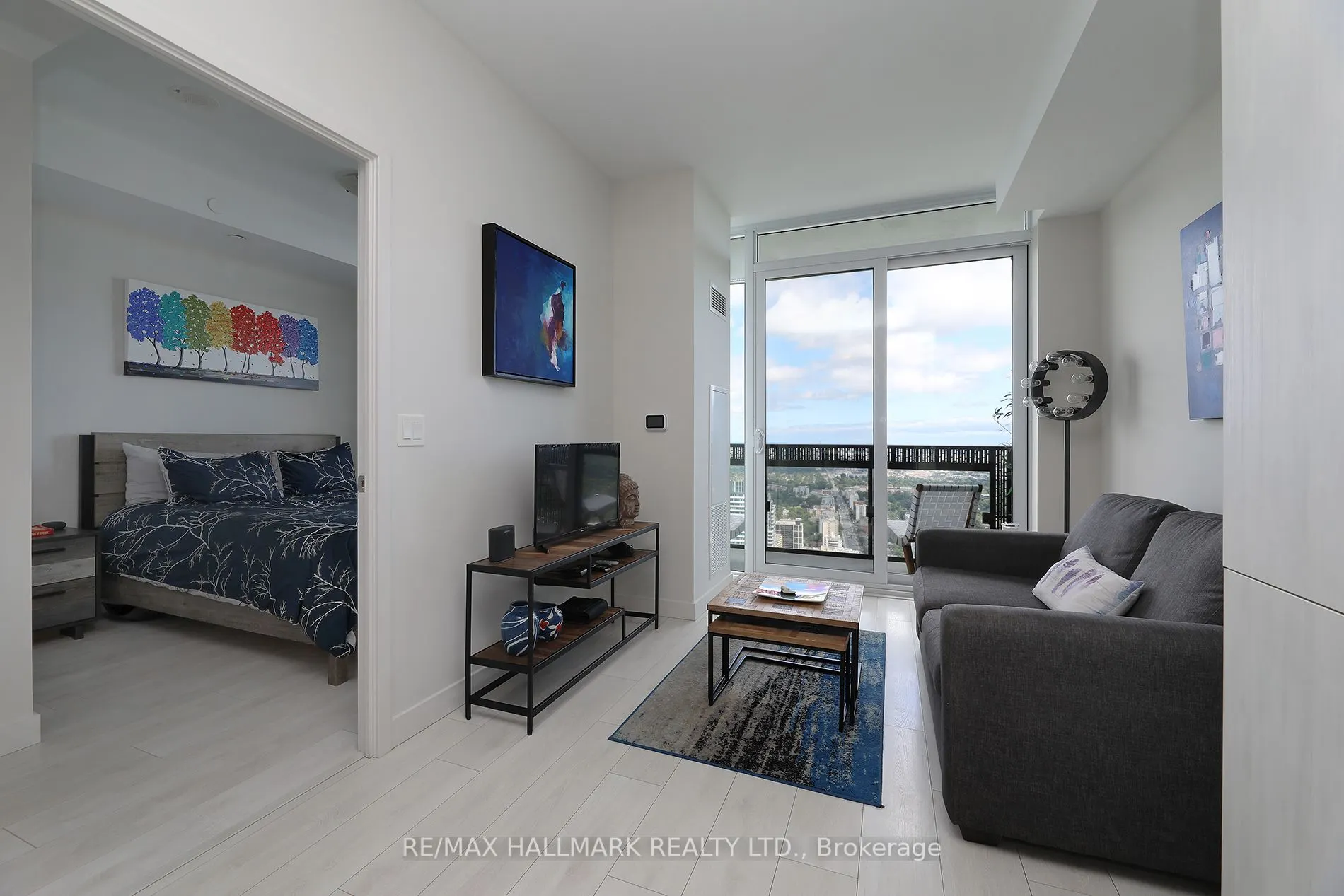 8 Eglinton Avenue E, #5009
