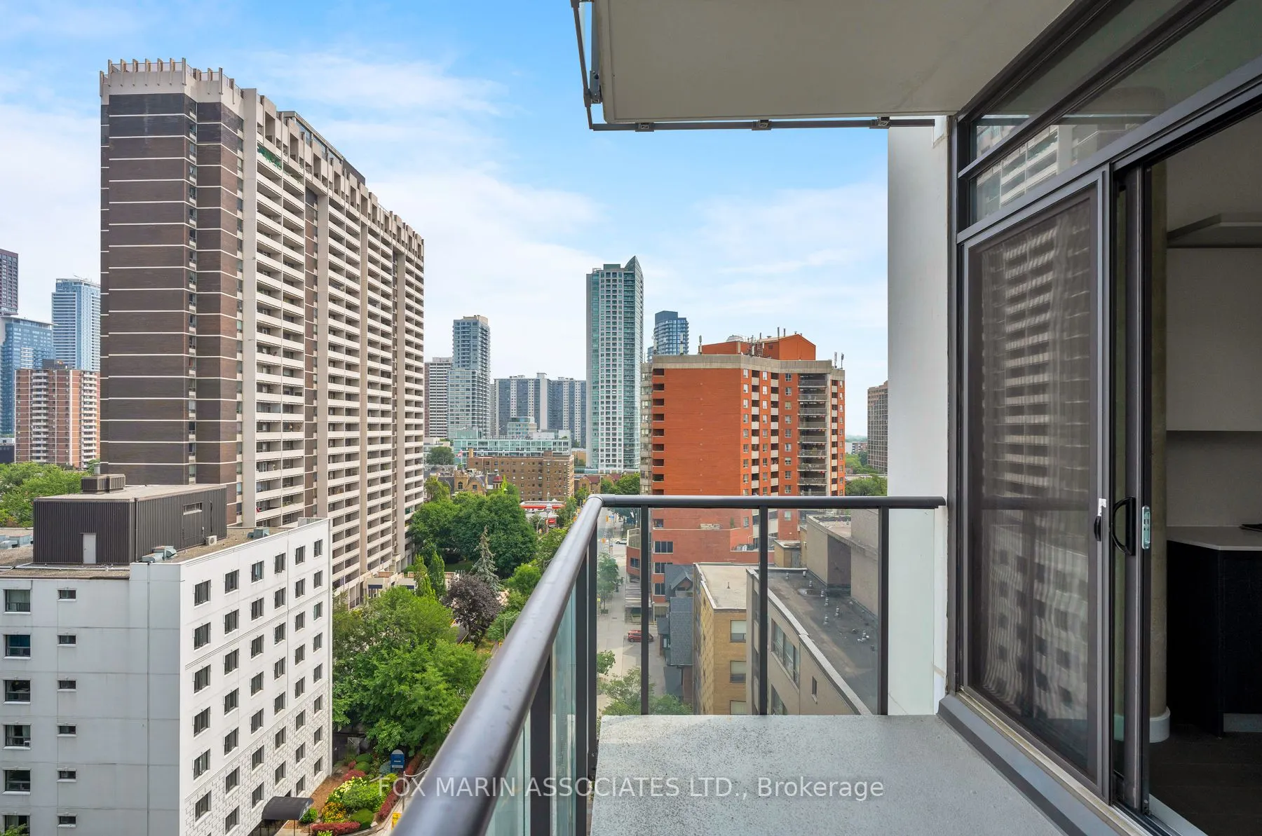 81 Wellesley Street E, #1107