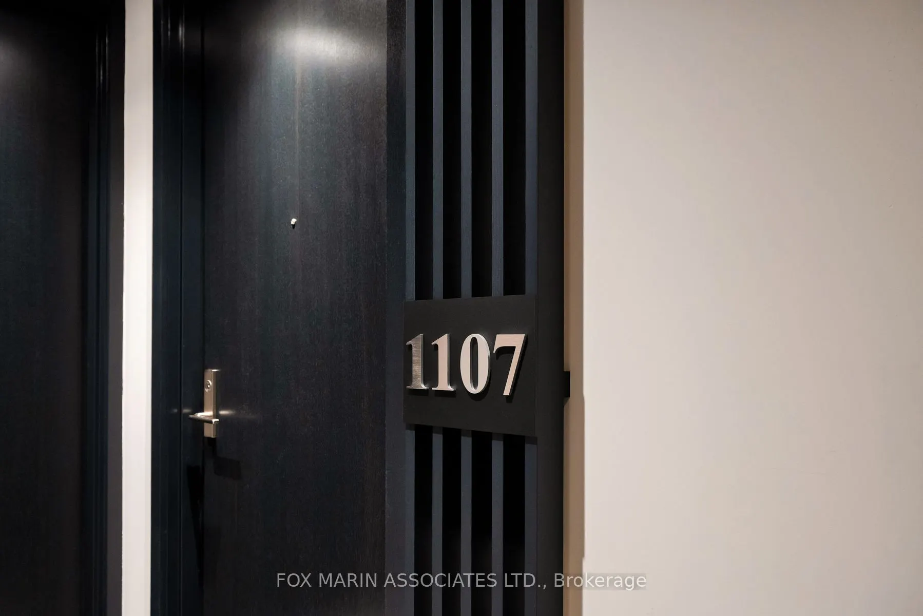 81 Wellesley Street E, #1107