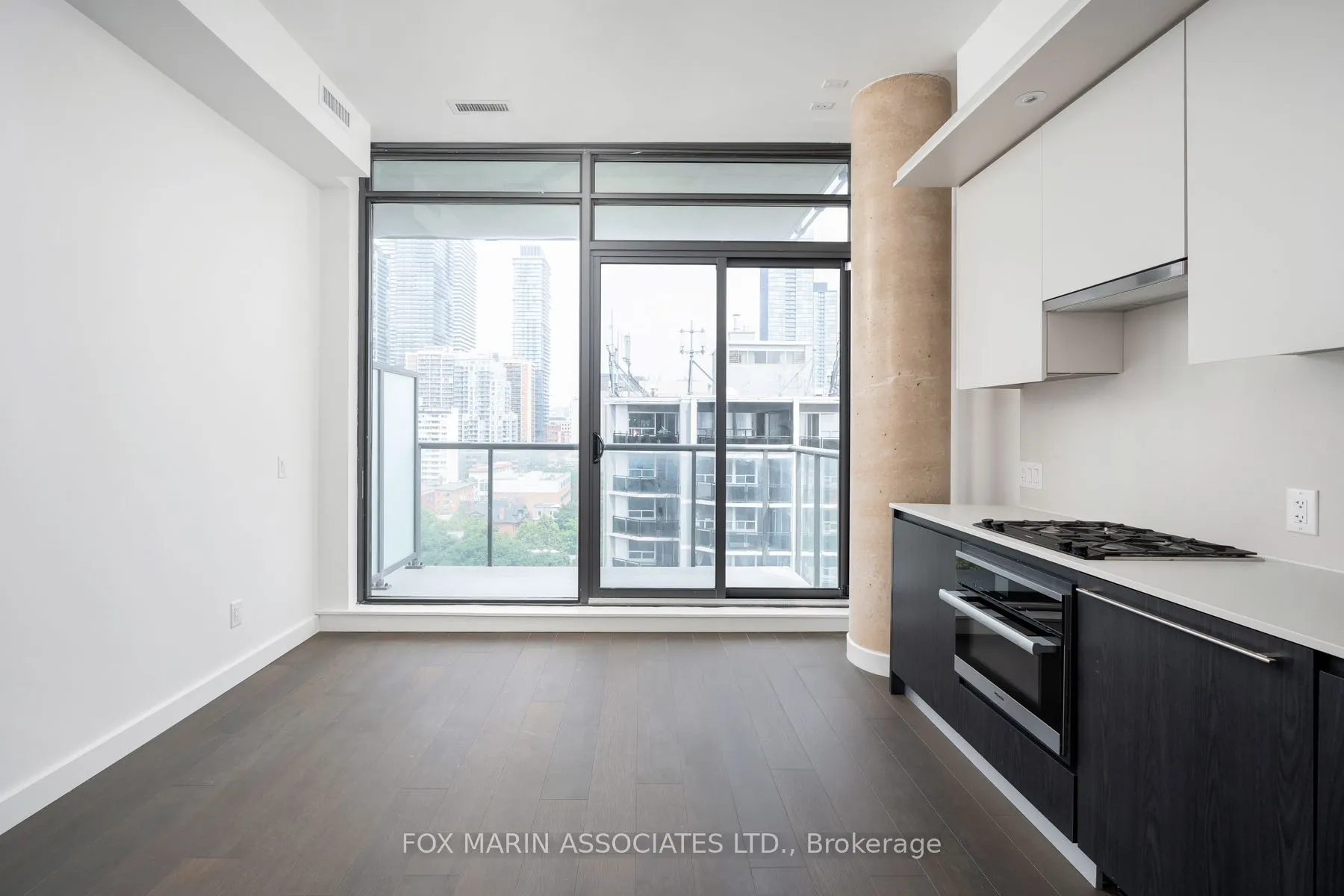 81 Wellesley Street E, #1107