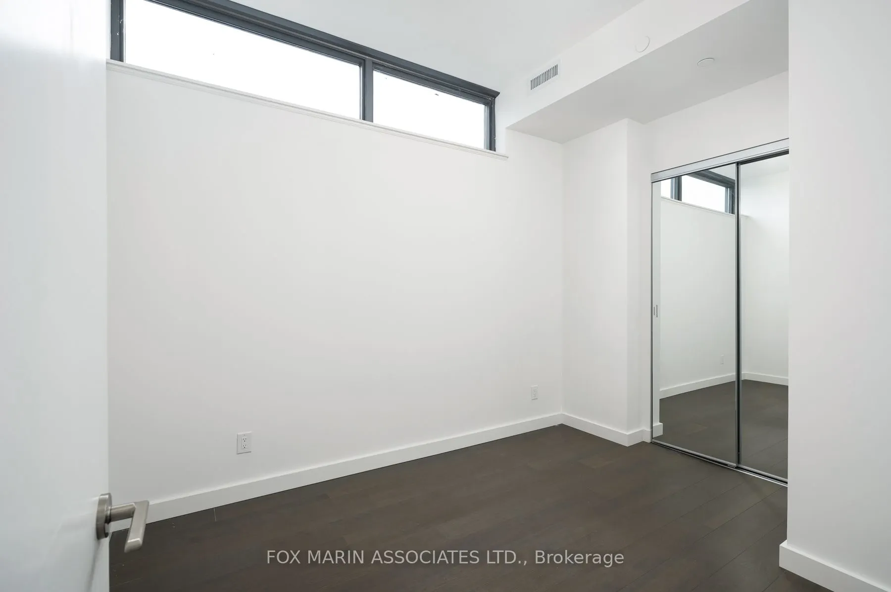81 Wellesley Street E, #1107