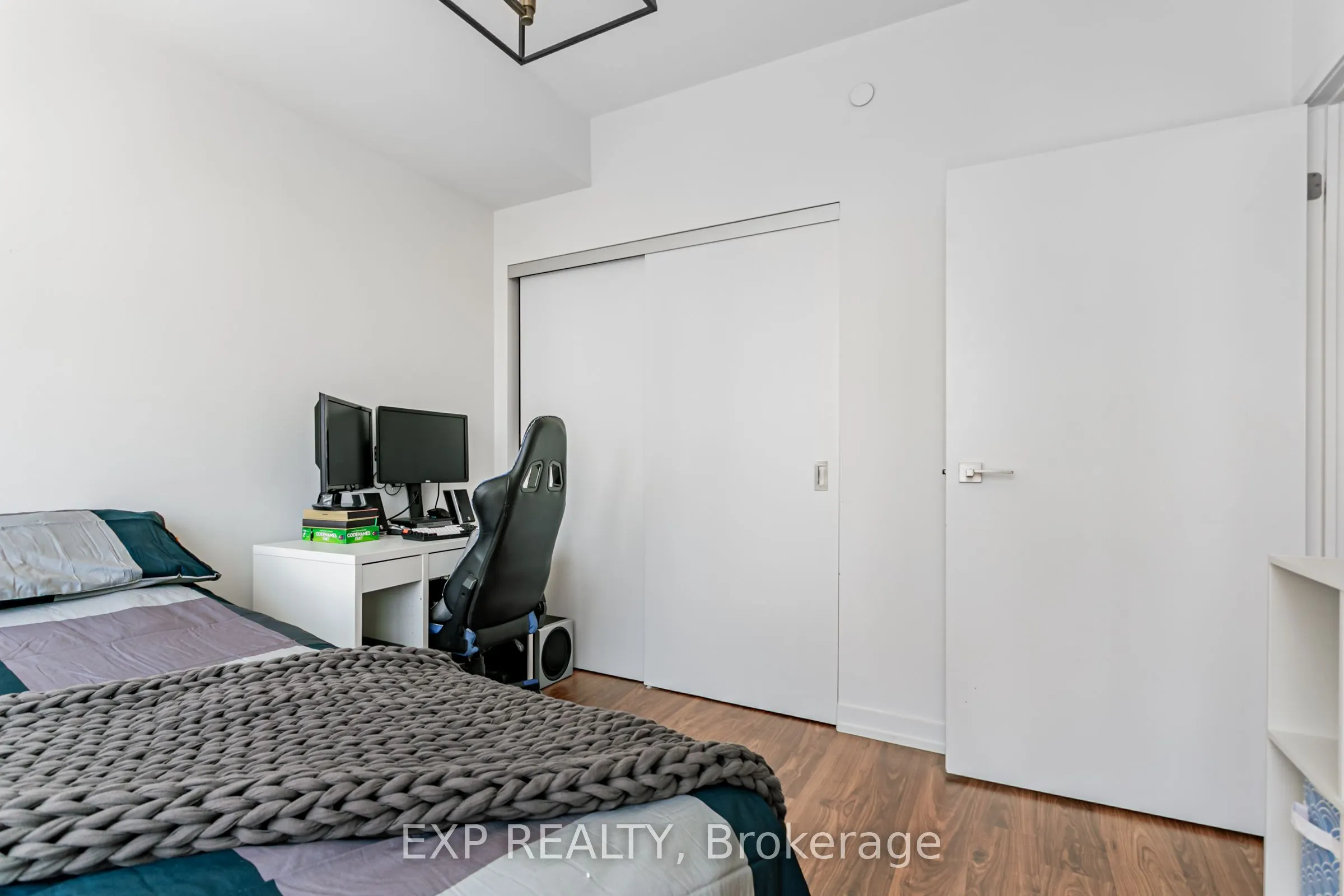 98 Lillian Street, #1018